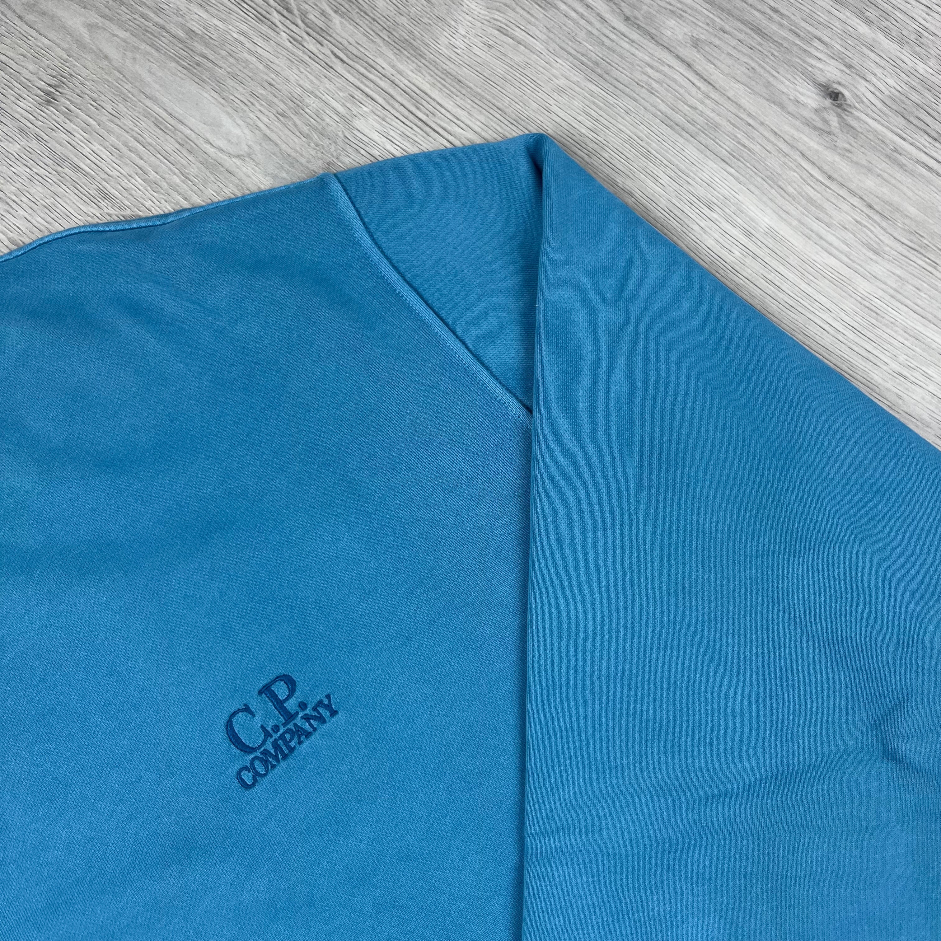 CP Company Patch Sweatshirt - Aegean Blue -Usfansport