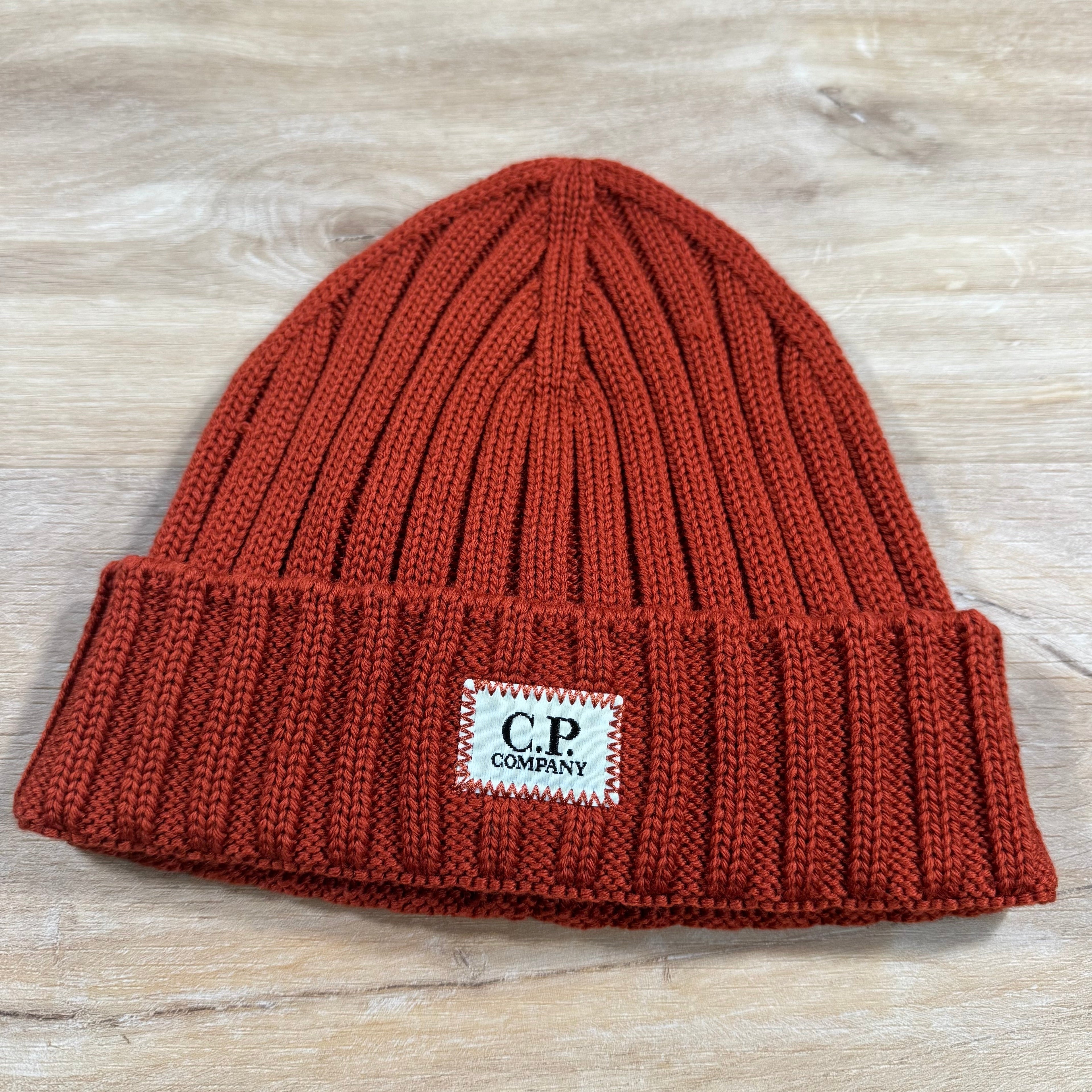 CP Company Extra Fine Merino Wool Logo Beanie in Bombay Brown -Usfansport