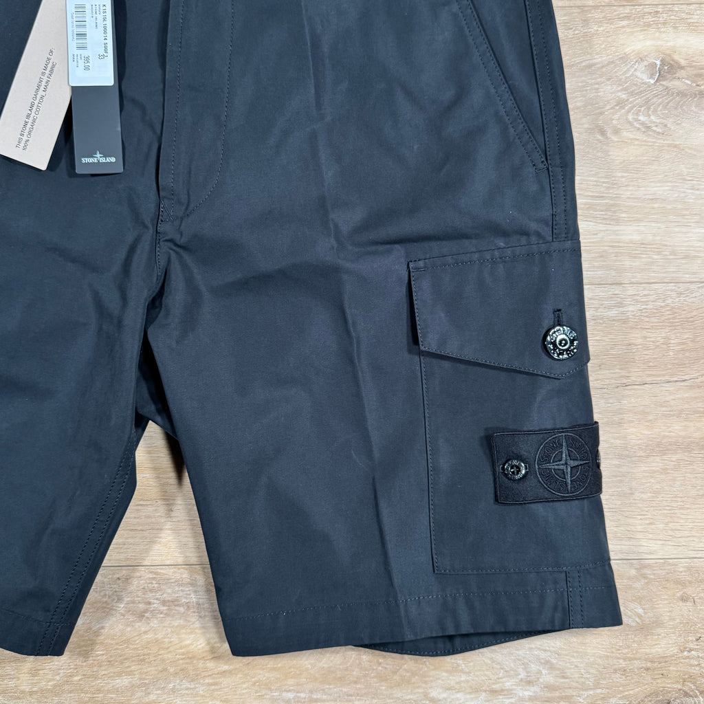 Stone Island Weatherproof Ghost Cargo Bermuda Shorts in Black -Usfansport