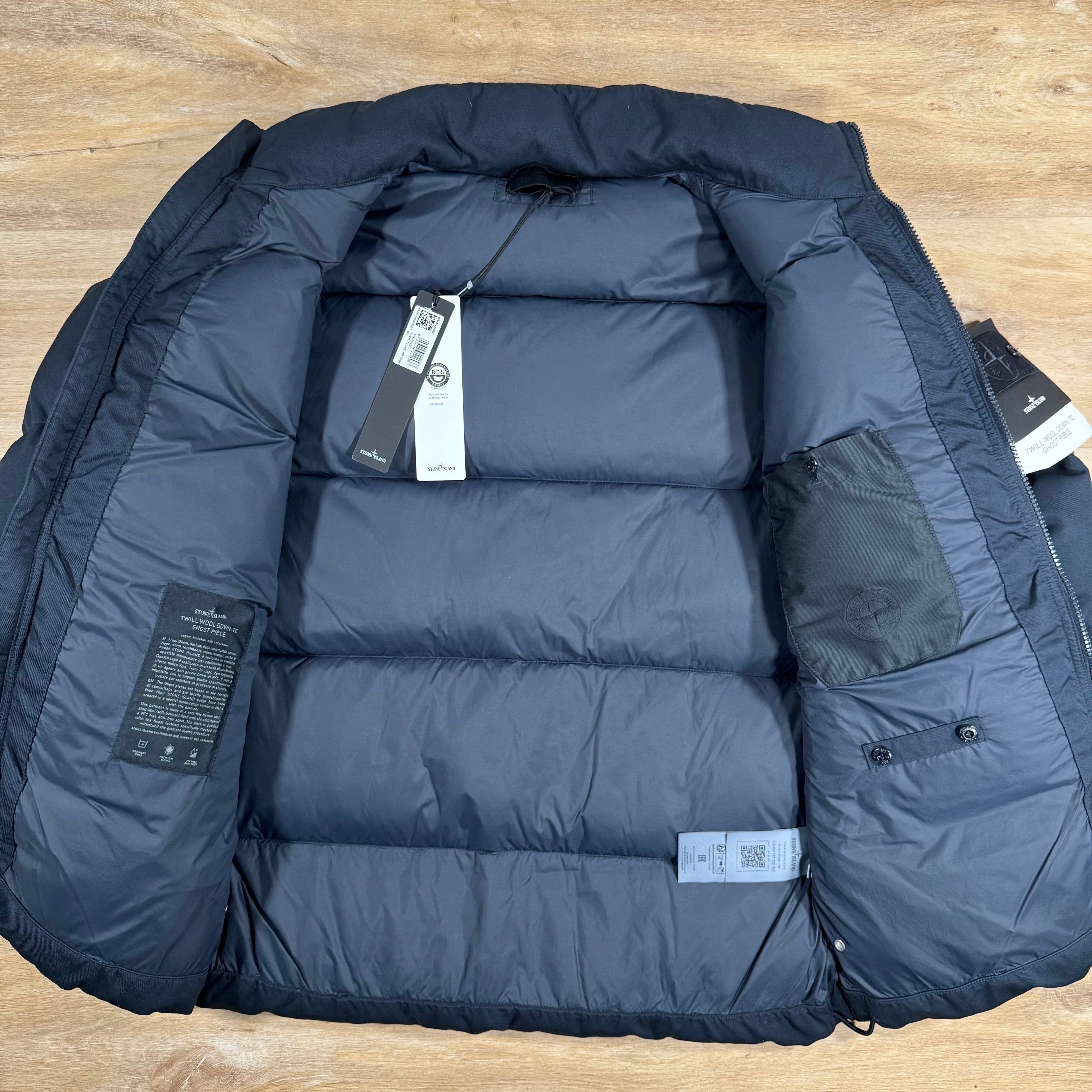 Stone Island Down-TC Ghost Jacket in Navy -Usfansport