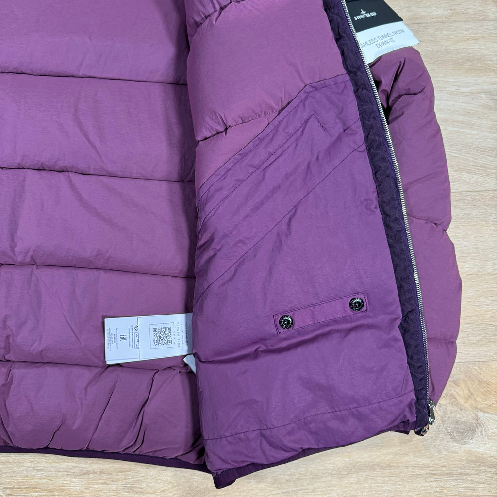 Stone Island Seamless Tunnel Down-TC Jacket in Burgundy -Usfansport