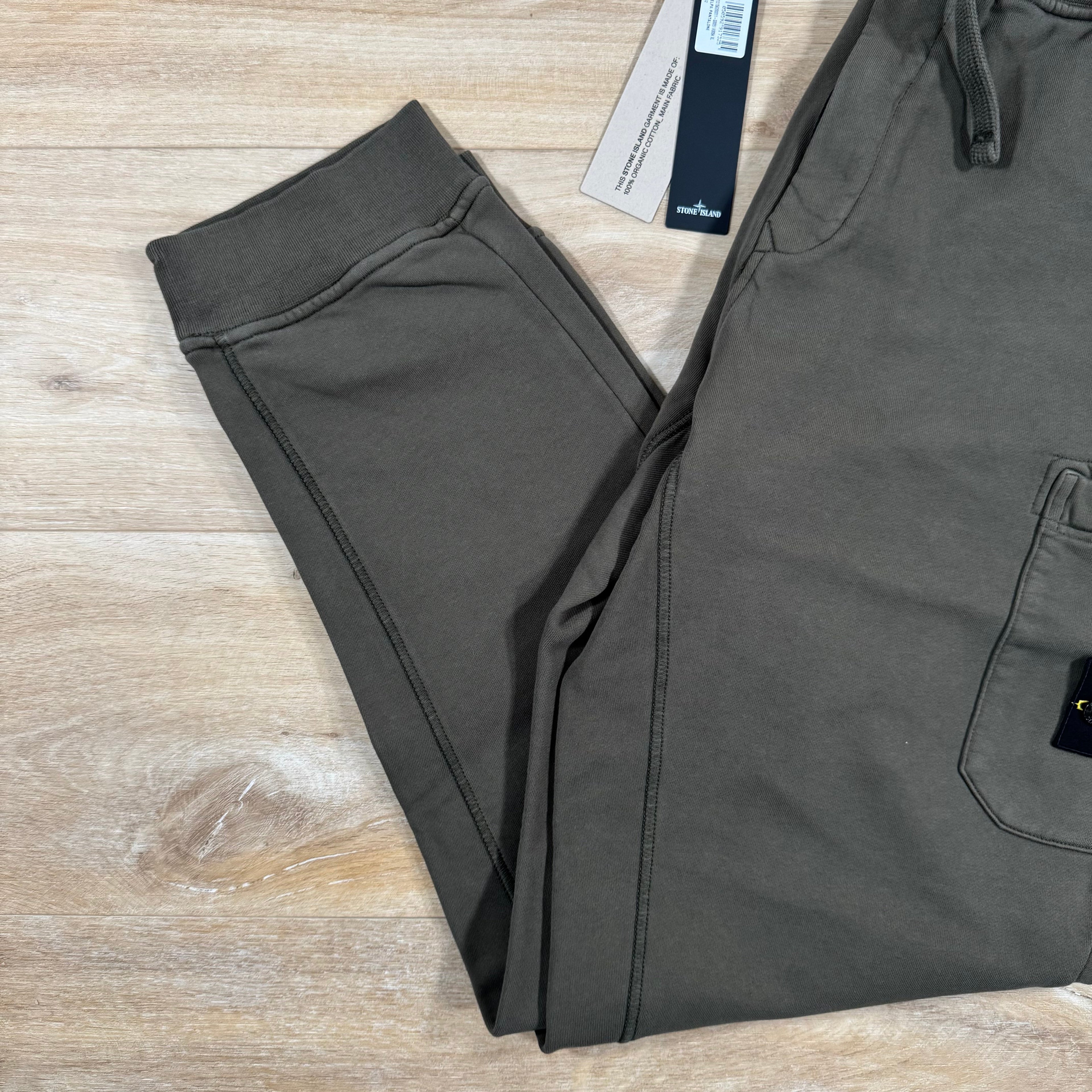 Stone Island Slim Fit Sweatpants in Military Green -Usfansport
