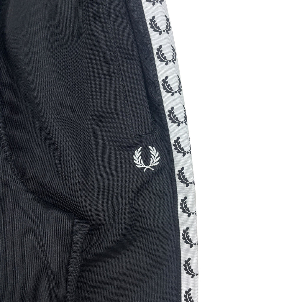 Fred Perry Trackjacket (XL)