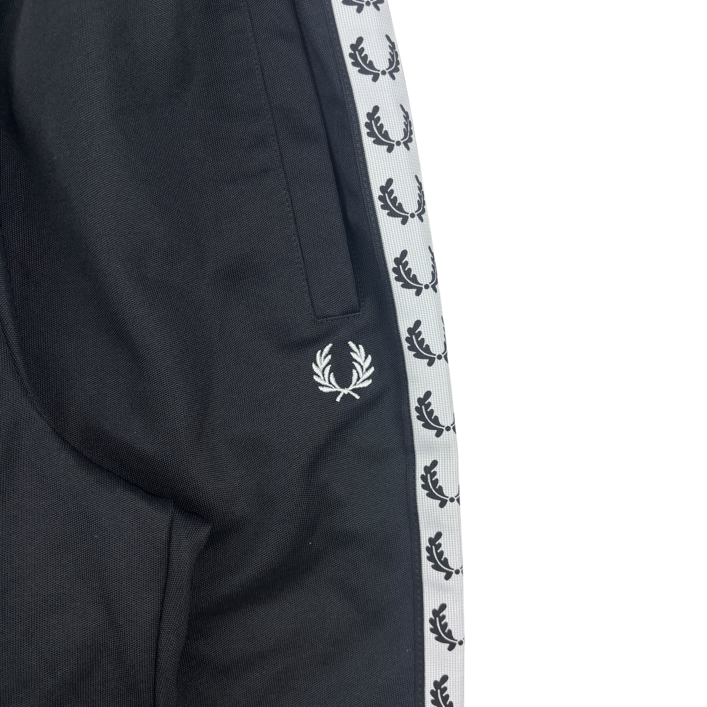 Fred Perry Trackjacket (XL)