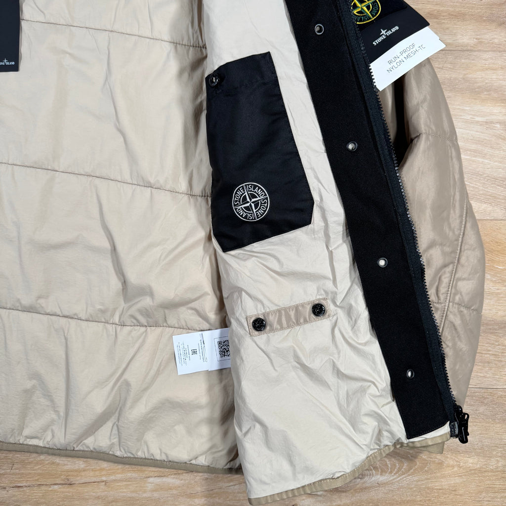 Stone Island Run-Proof Nylon Mesh-TC Reversible Jacket in Desert -Usfansport