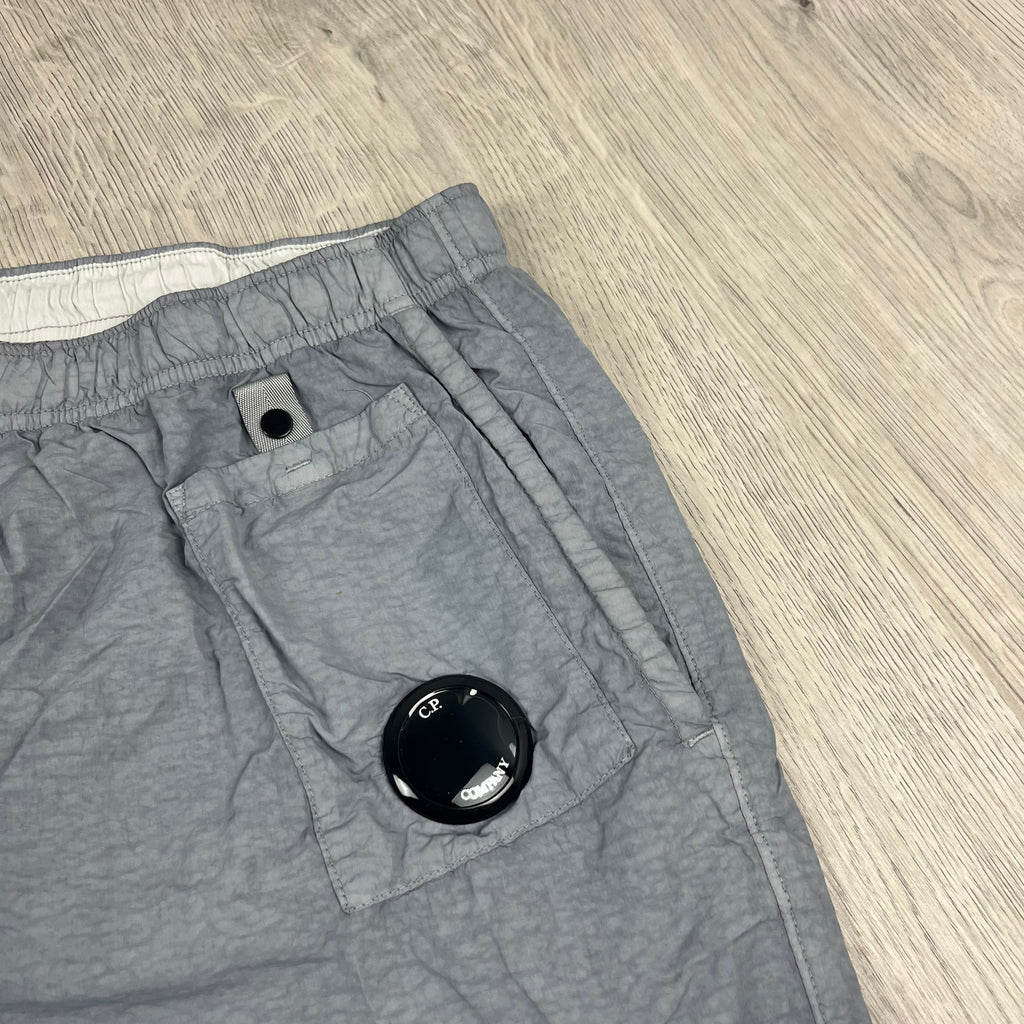 CP Company Lens Swim Shorts - Limestone -Usfansport