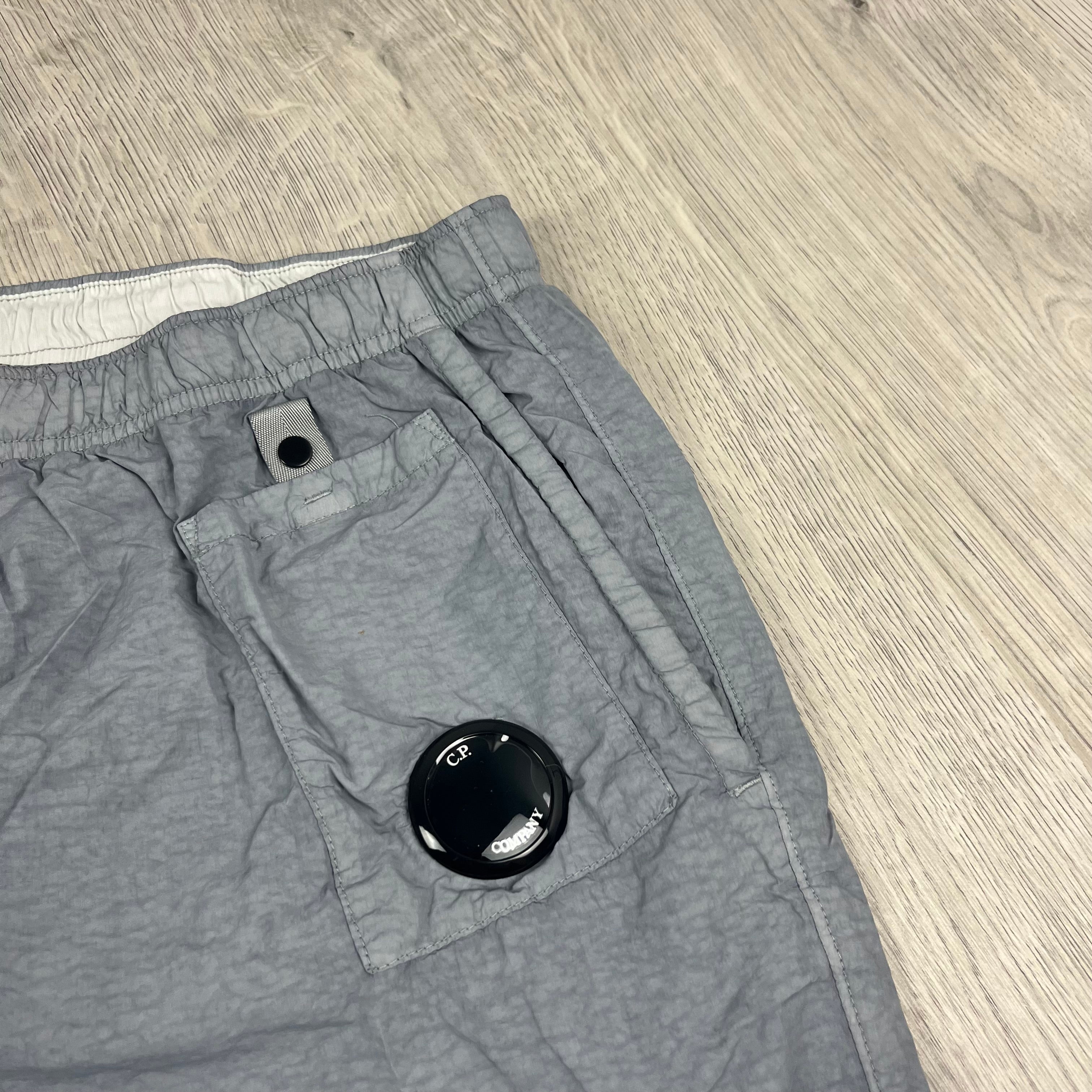 CP Company Lens Swim Shorts - Limestone -Usfansport