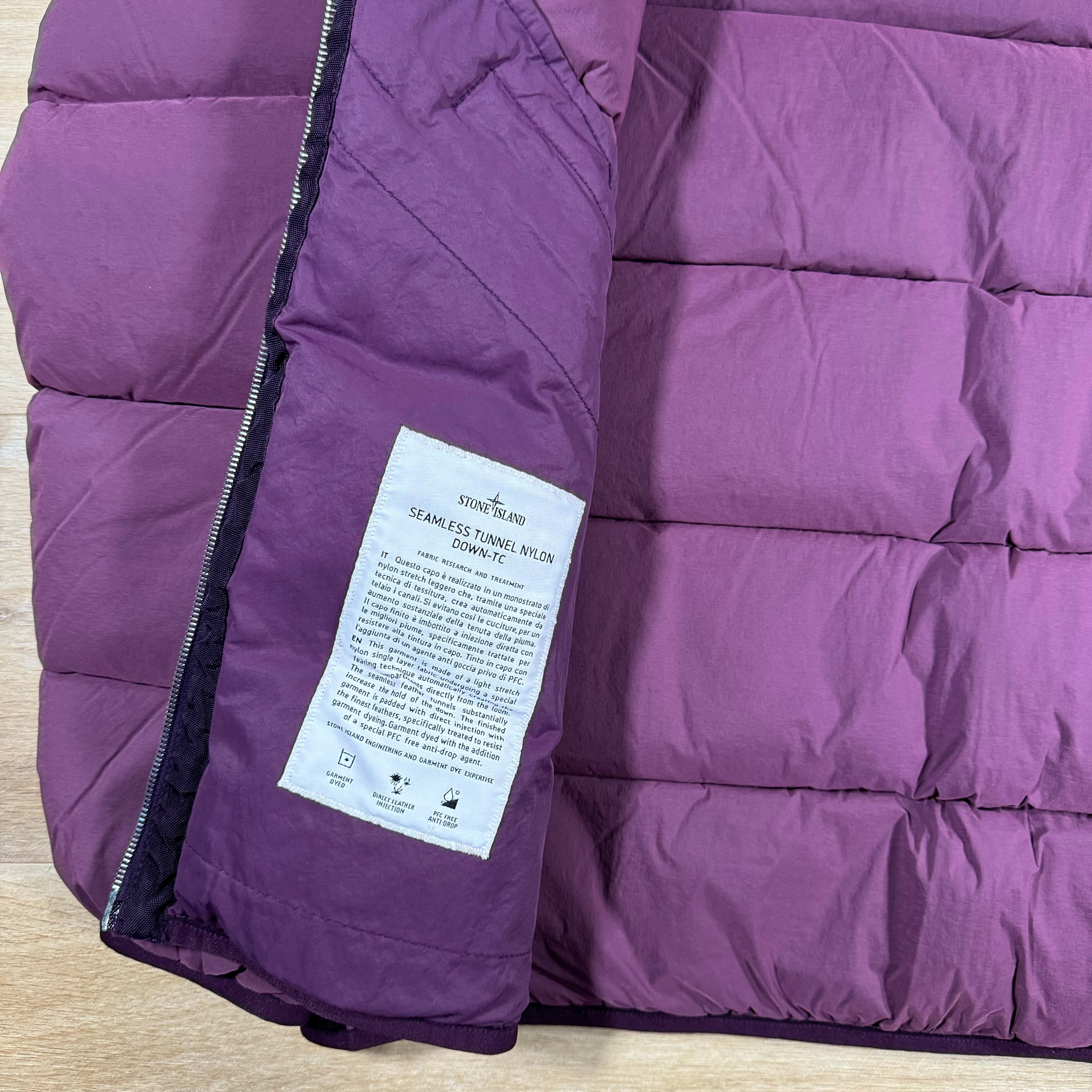 Stone Island Seamless Tunnel Down-TC Jacket in Burgundy -Usfansport