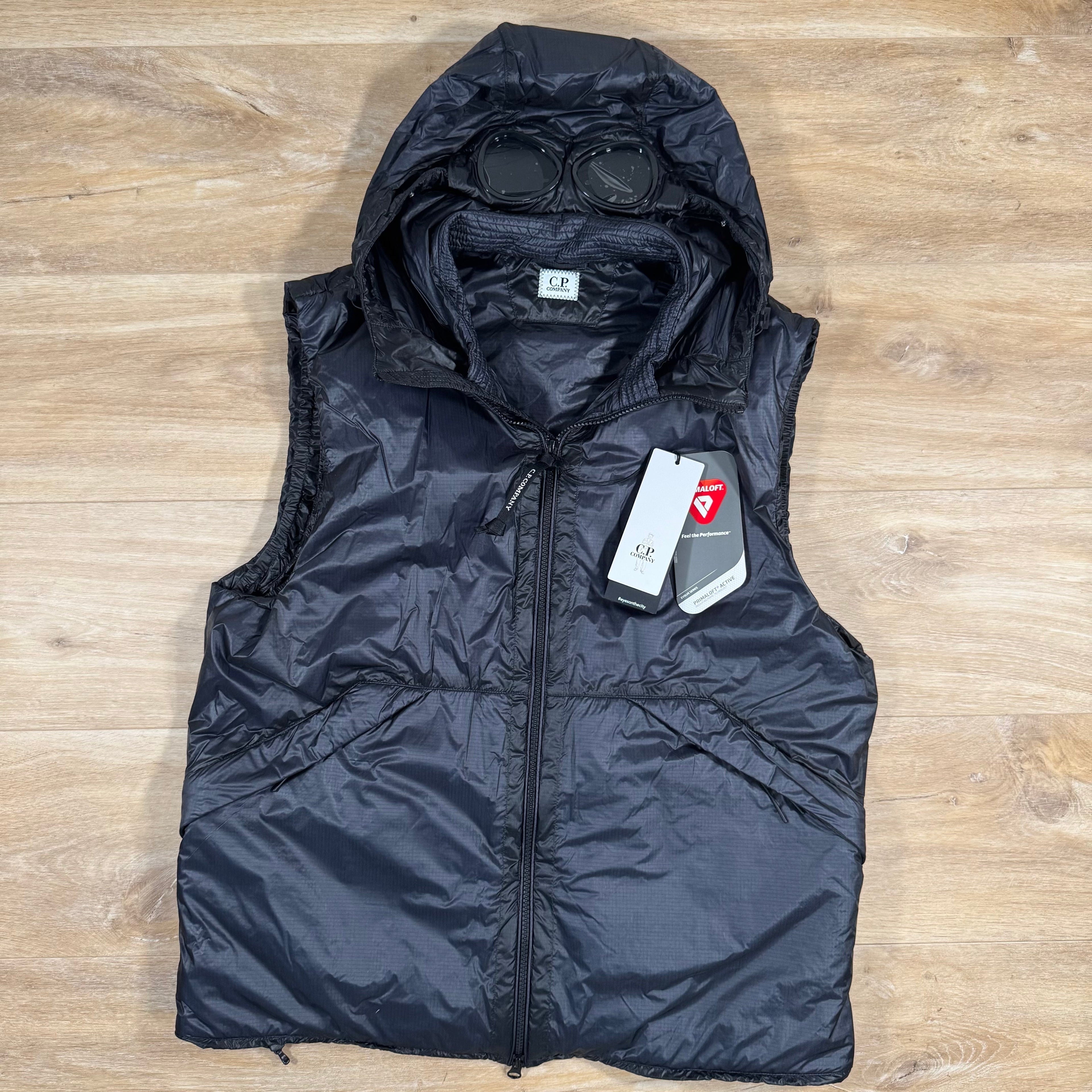 CP Company Nada Shell Primaloft Goggle Vest in Navy -Usfansport