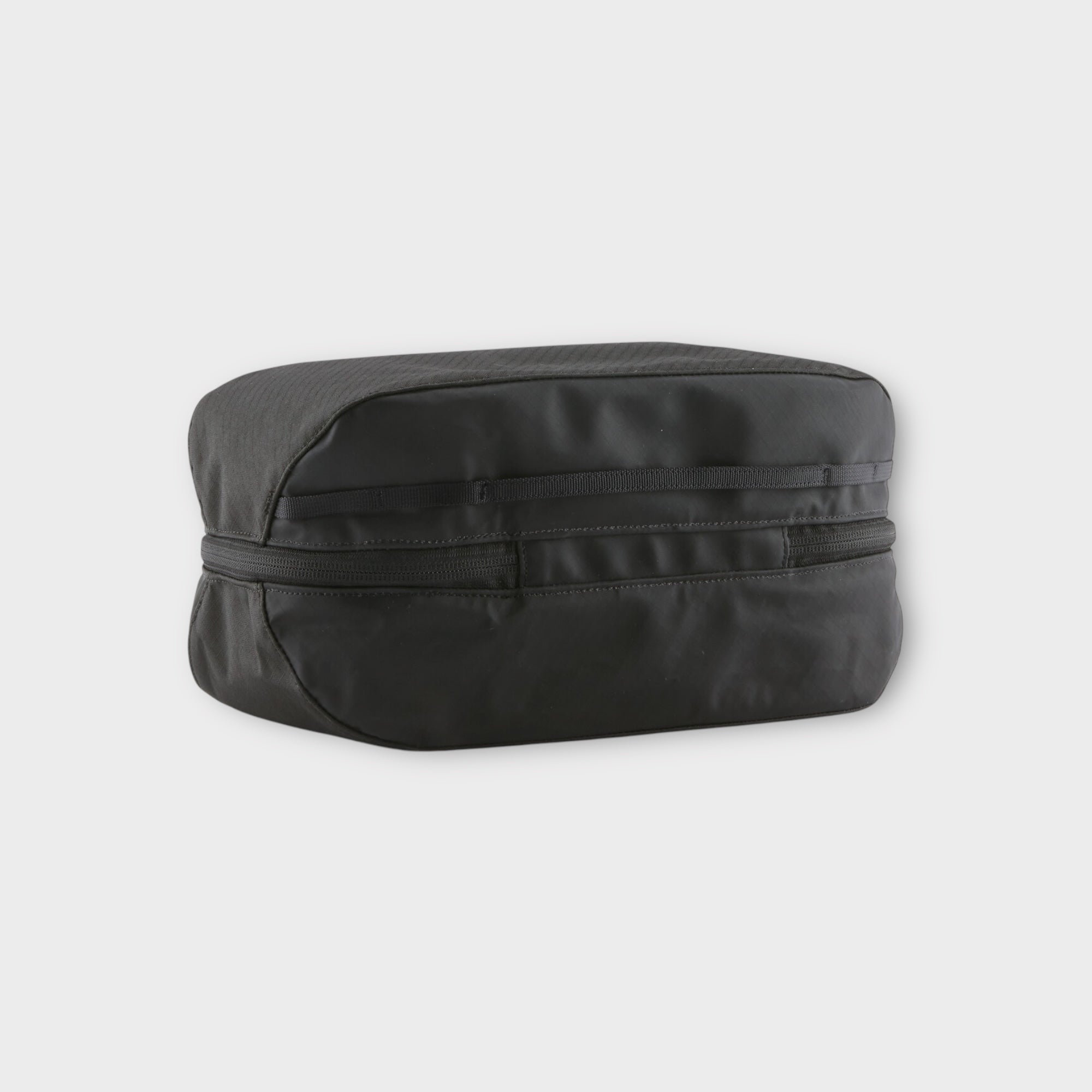 Patagonia Black Hole Cube 6L I Sort