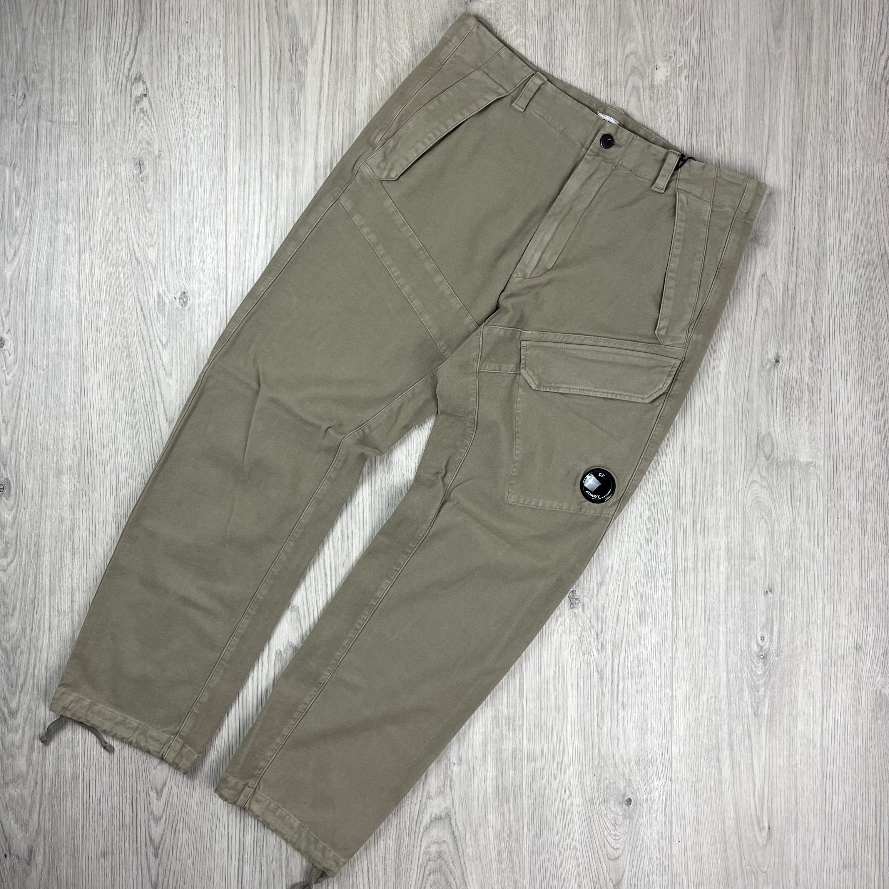 CP Company Loose Cargo Trousers - Fallen Rock -Usfansport