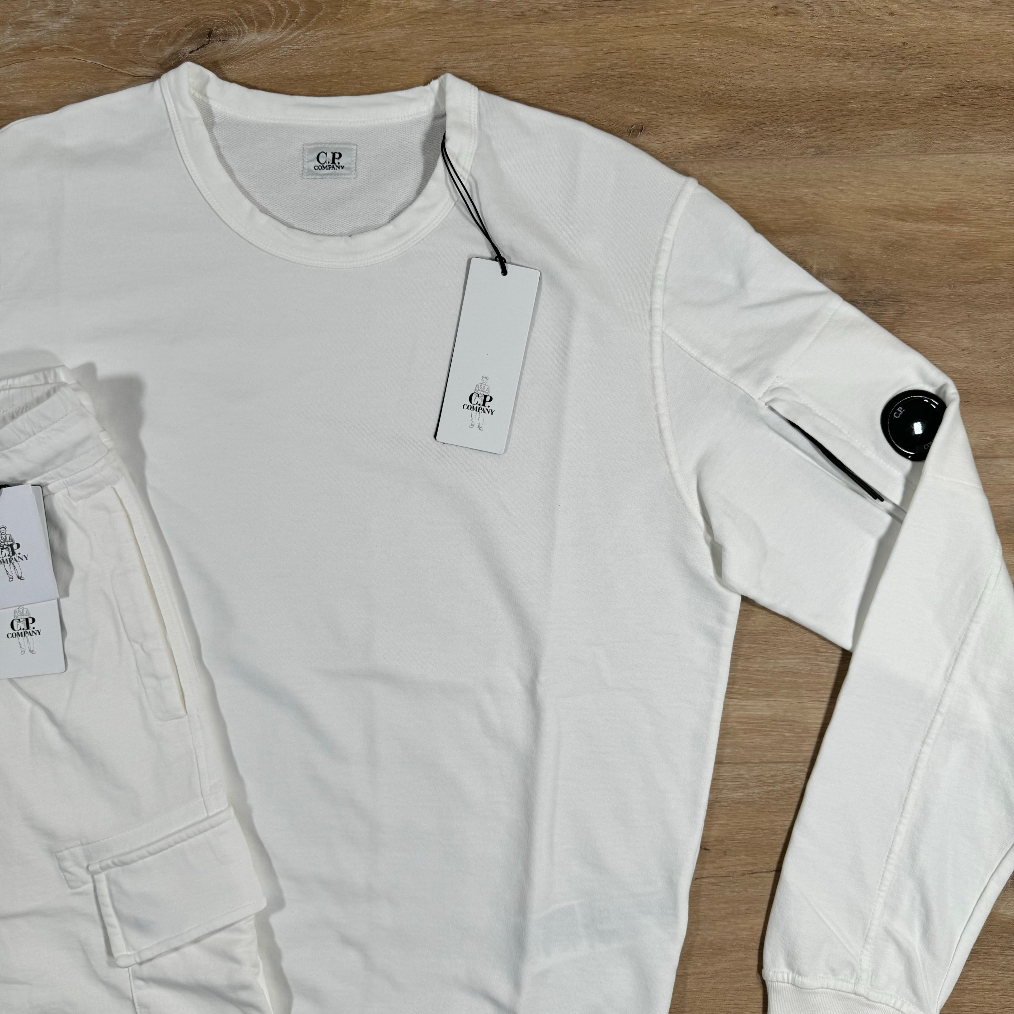 CP Company Light Fleece Lens Tracksuit in White -Usfansport