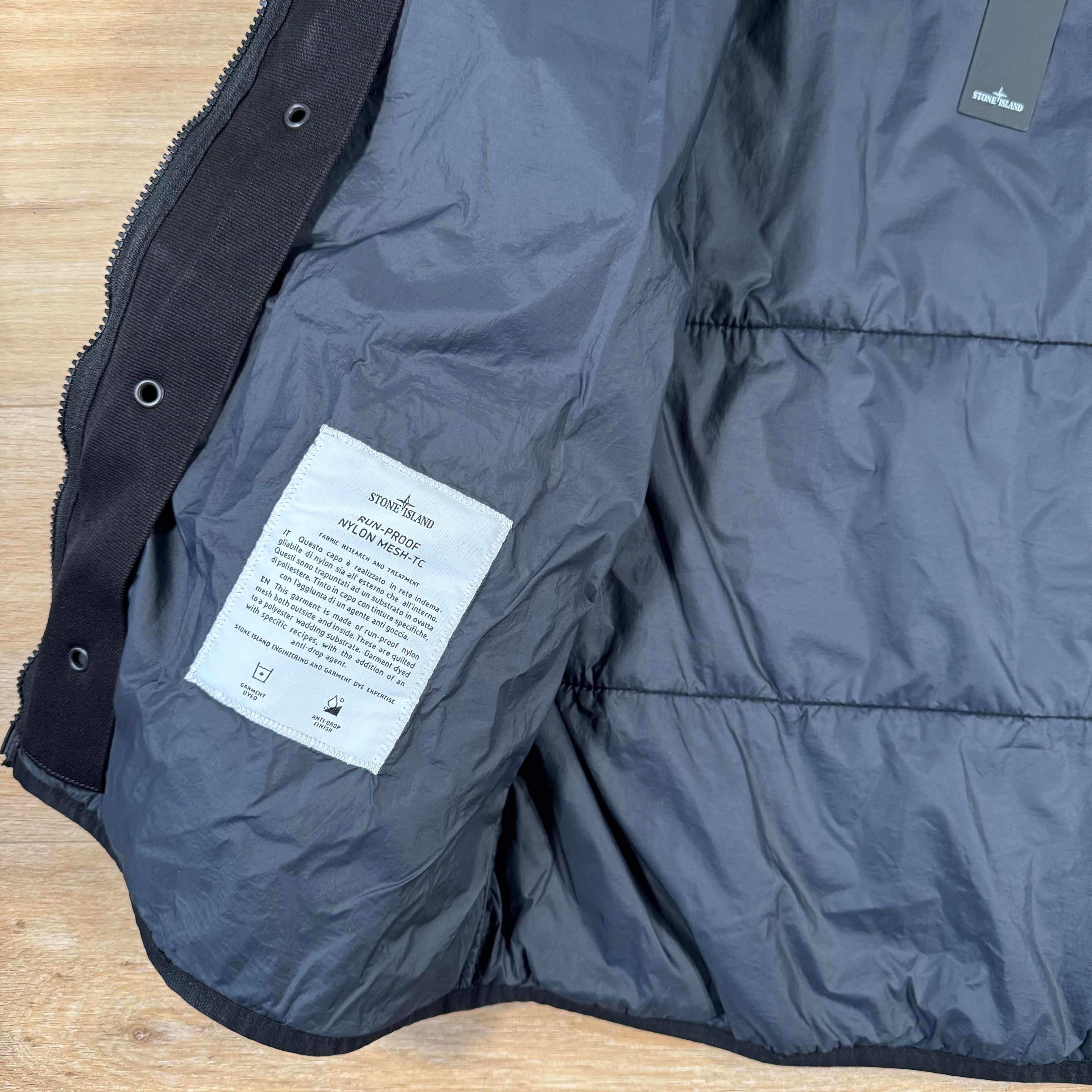 Stone Island Run-Proof Nylon Mesh-TC Reversible Jacket in Black -Usfansport