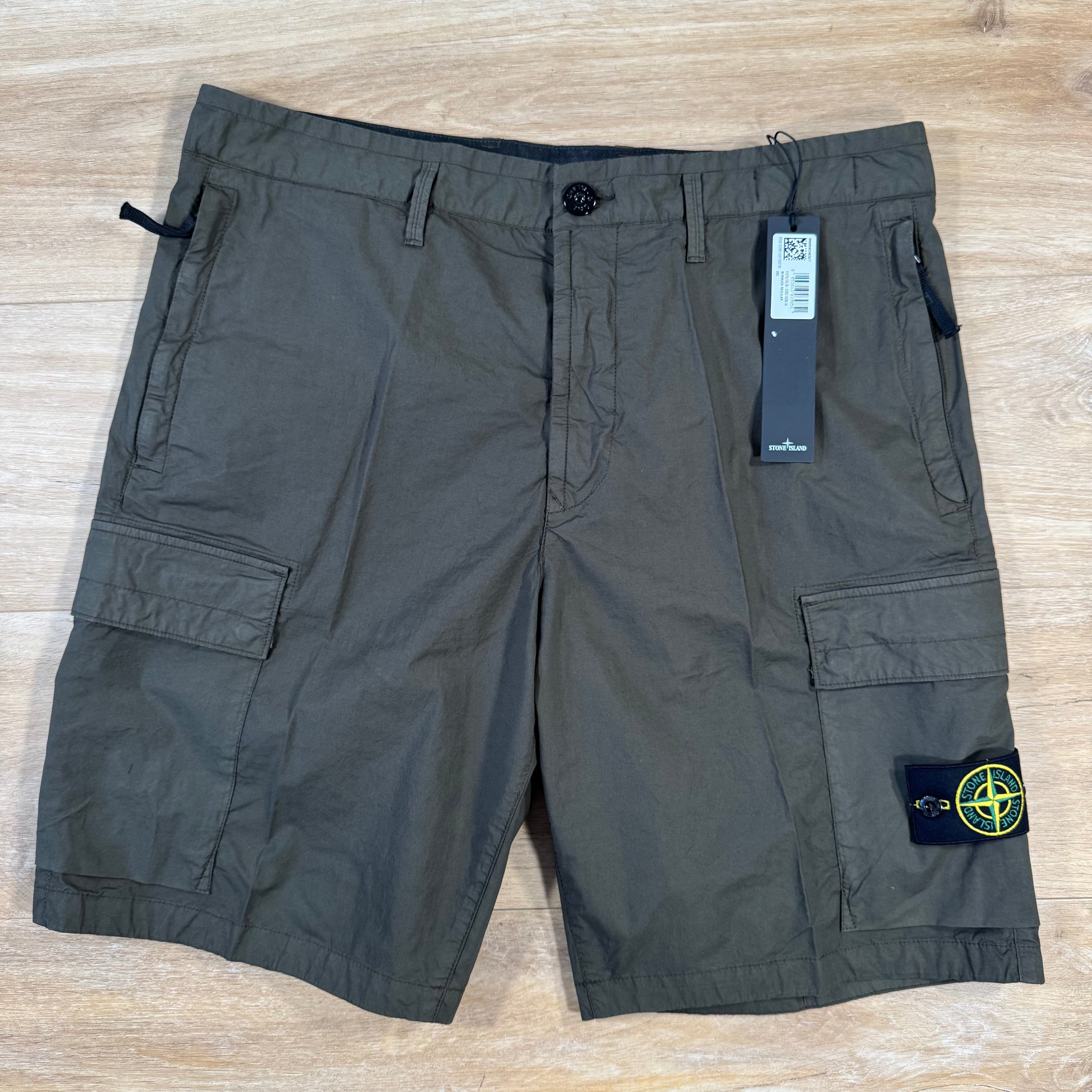 Stone Island Stretch Tela Cargo Bermuda Shorts in Military Green -Usfansport