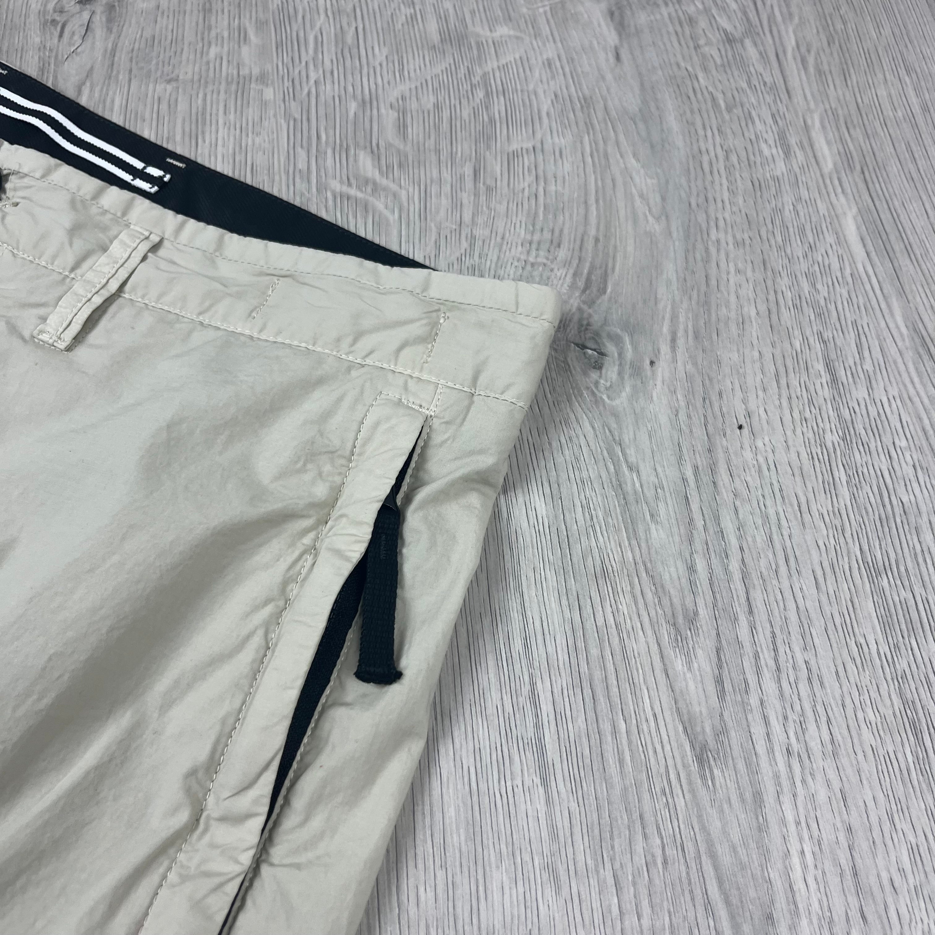 Stone Island Cargo Shorts - Sand -Usfansport