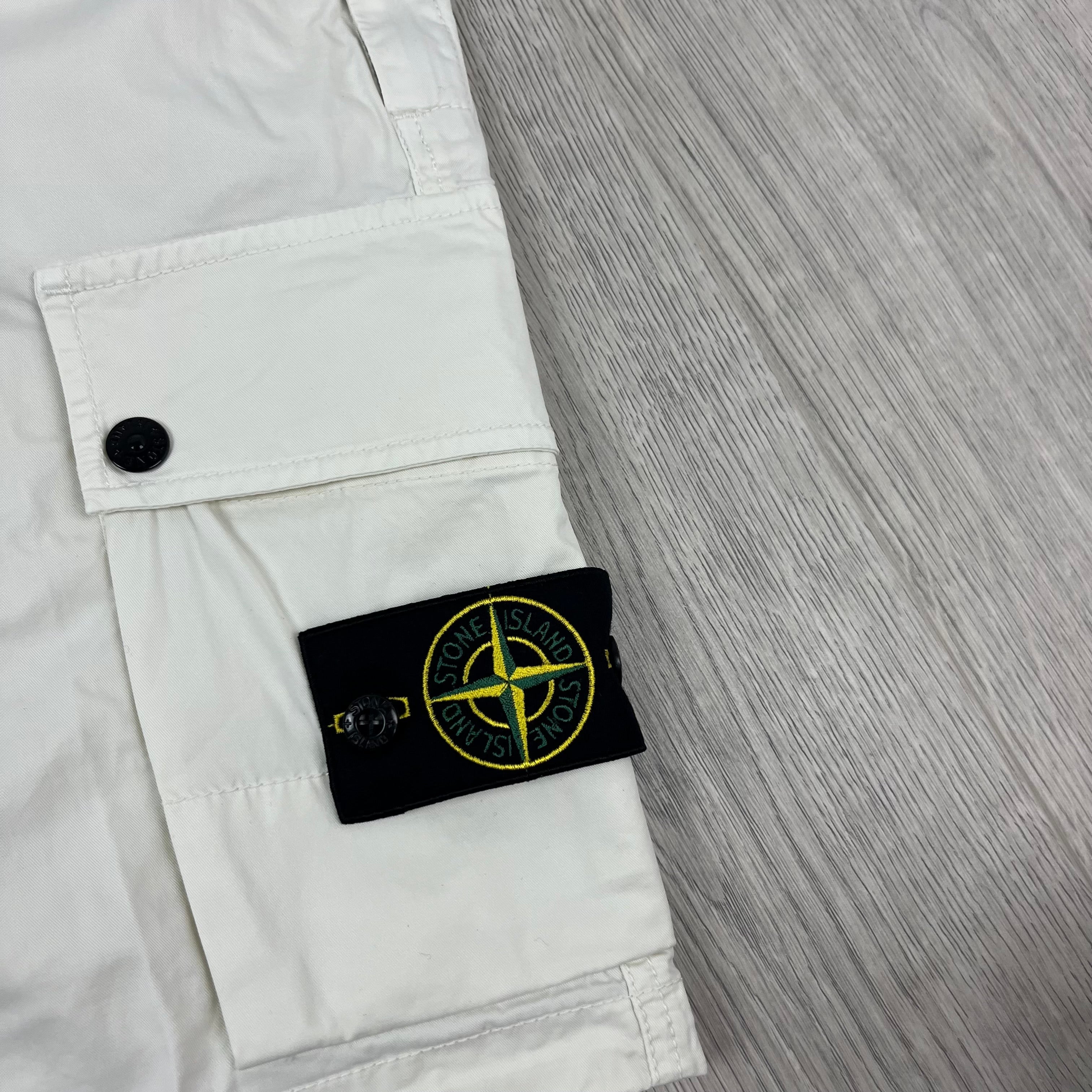 Stone Island Cargo Shorts - Ivory -Usfansport