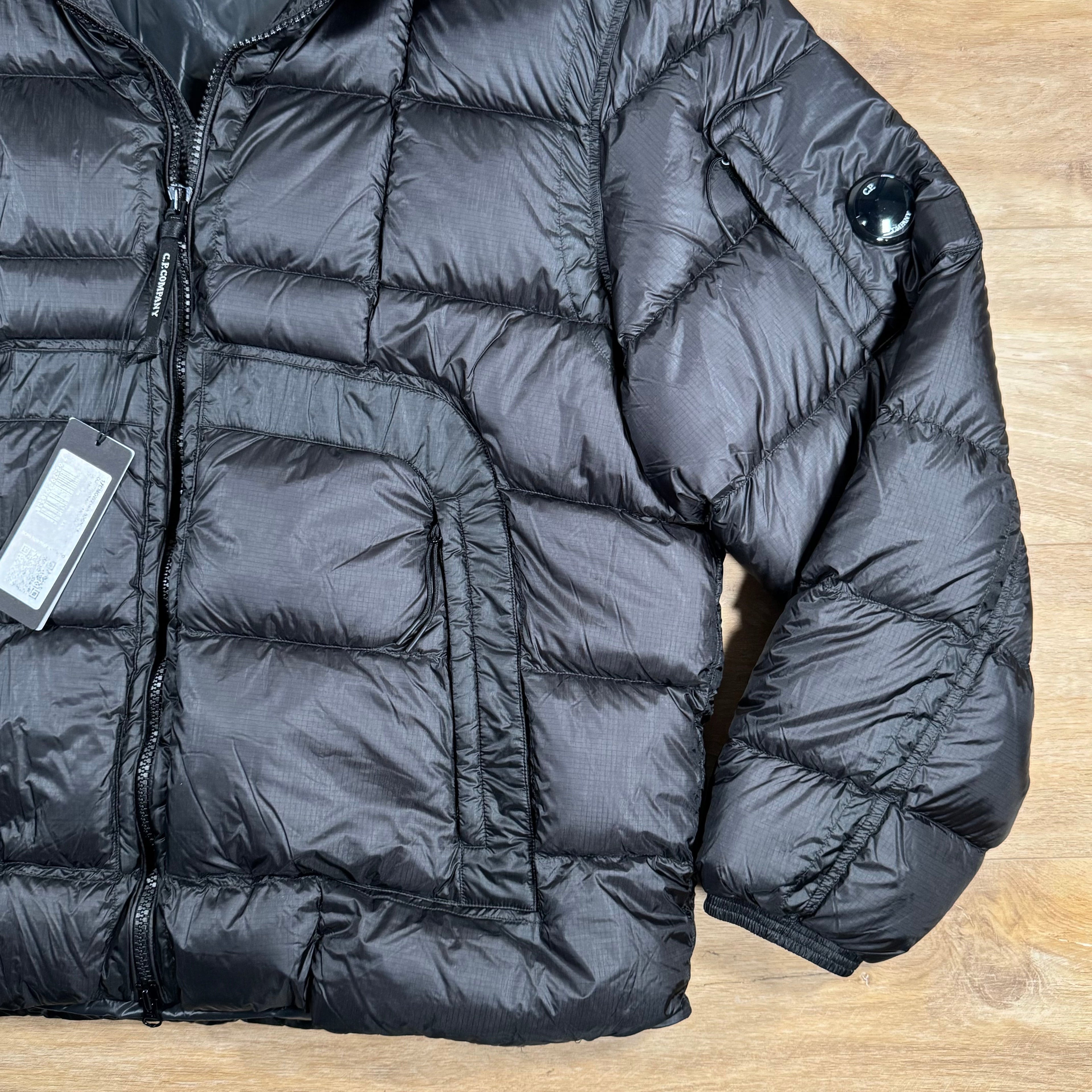 CP Company Short Down Lens Jacket in Black -Usfansport