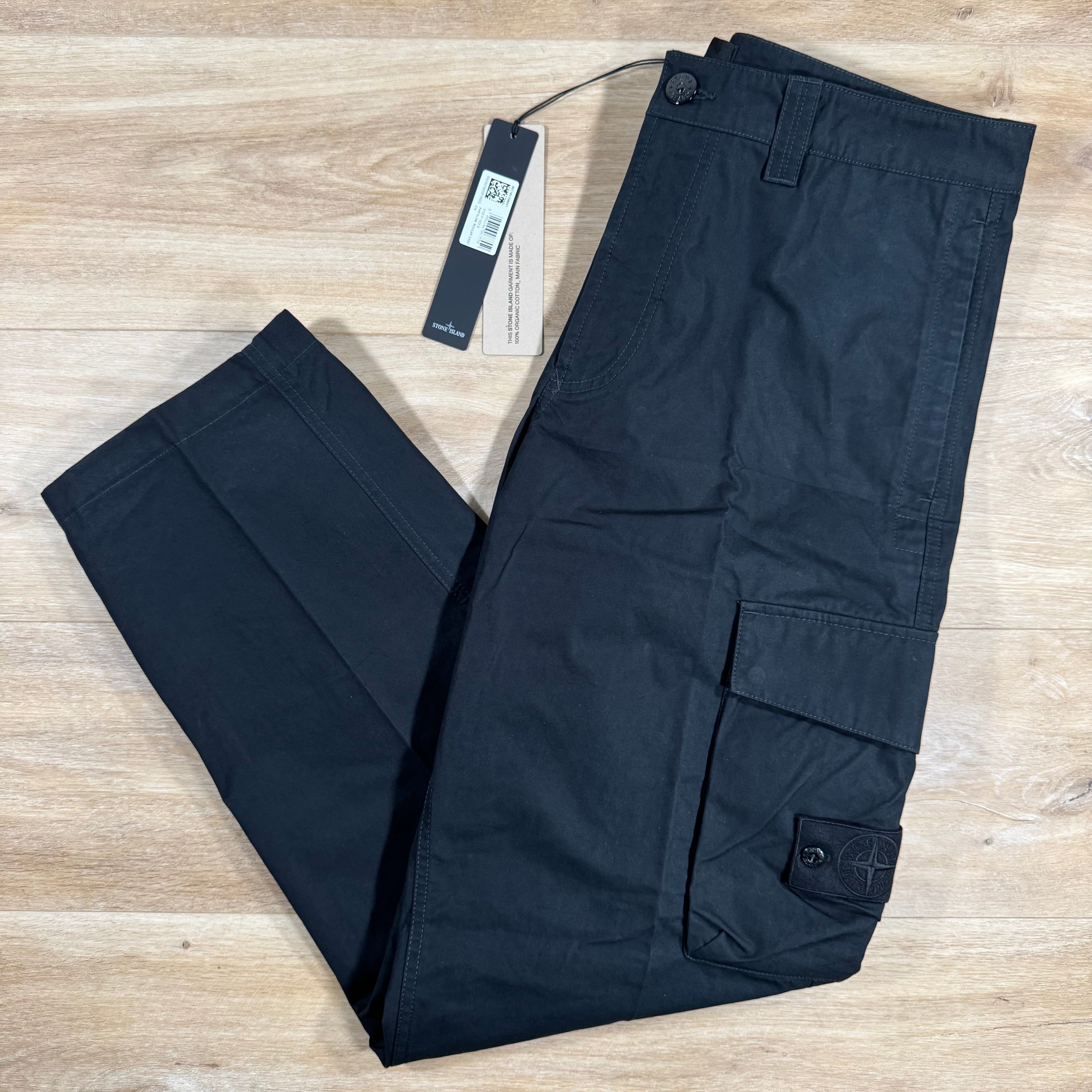 Stone Island Weatherproof Canvas Ghost Cargo Trousers in Black -Usfansport