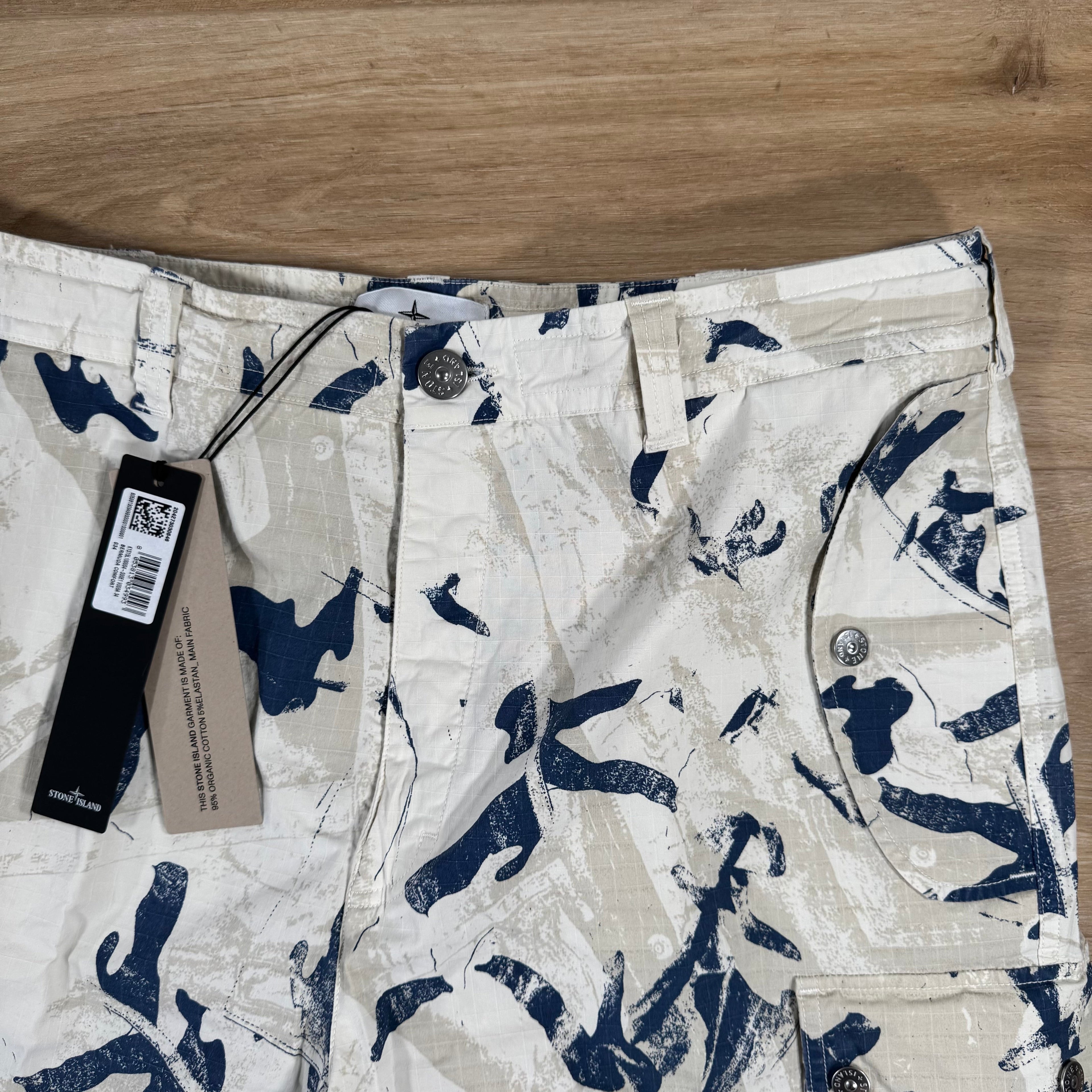 Stone Island Scan Camo On Stretch Ripstop-OVD Bermuda Shorts in Desert -Usfansport