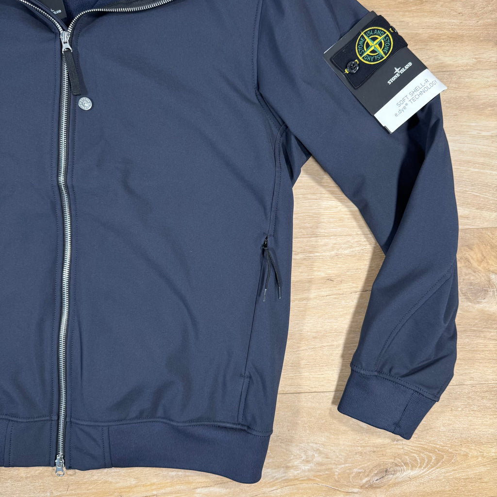 Stone Island Soft Shell-R Jacket in Navy -Usfansport