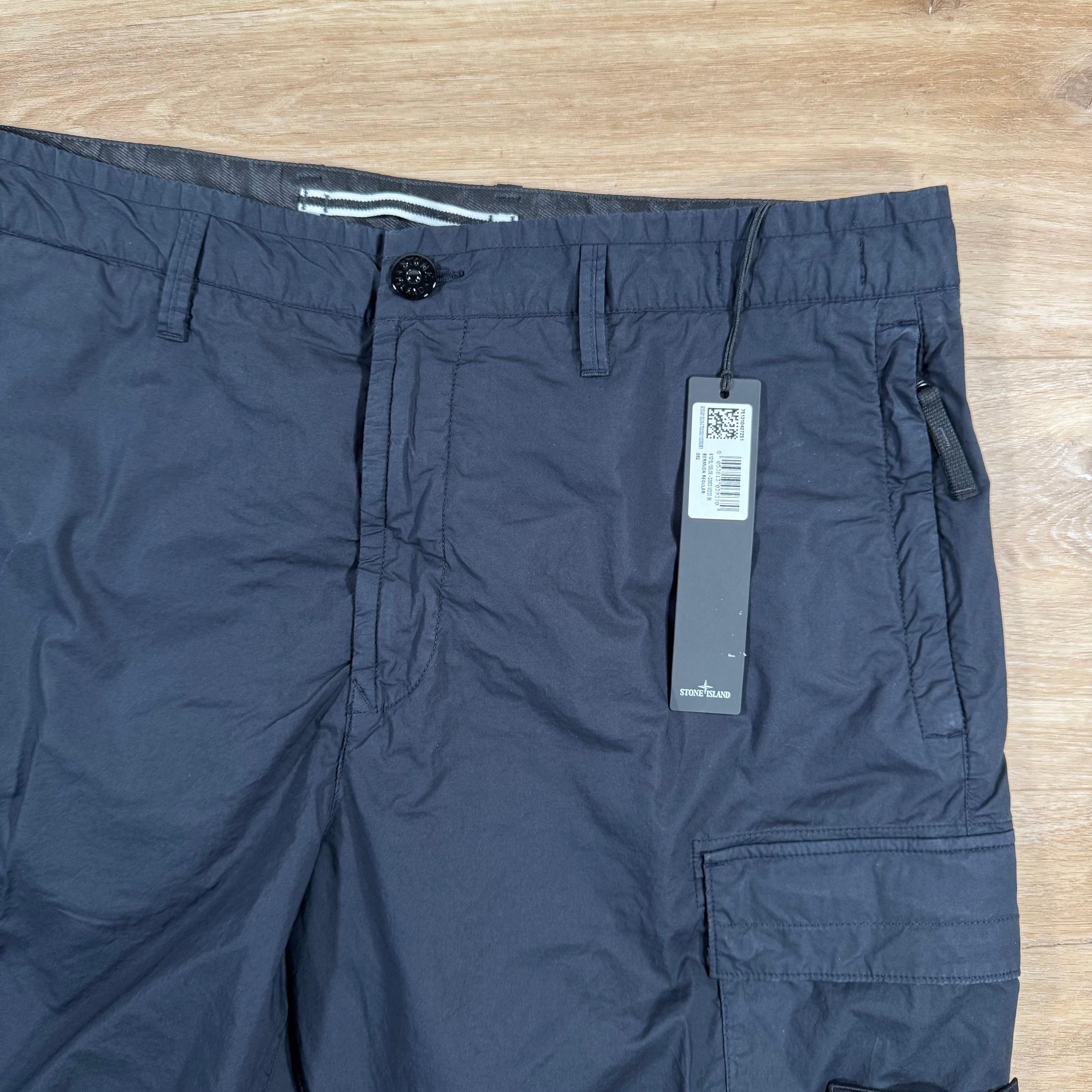 Stone Island Stretch Tela Cargo Bermuda Shorts in Navy -Usfansport