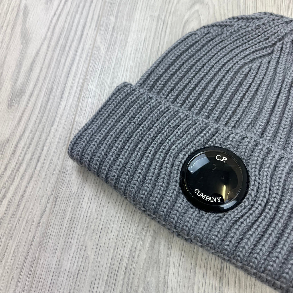 CP Company Lens Beanie - Grey -Usfansport