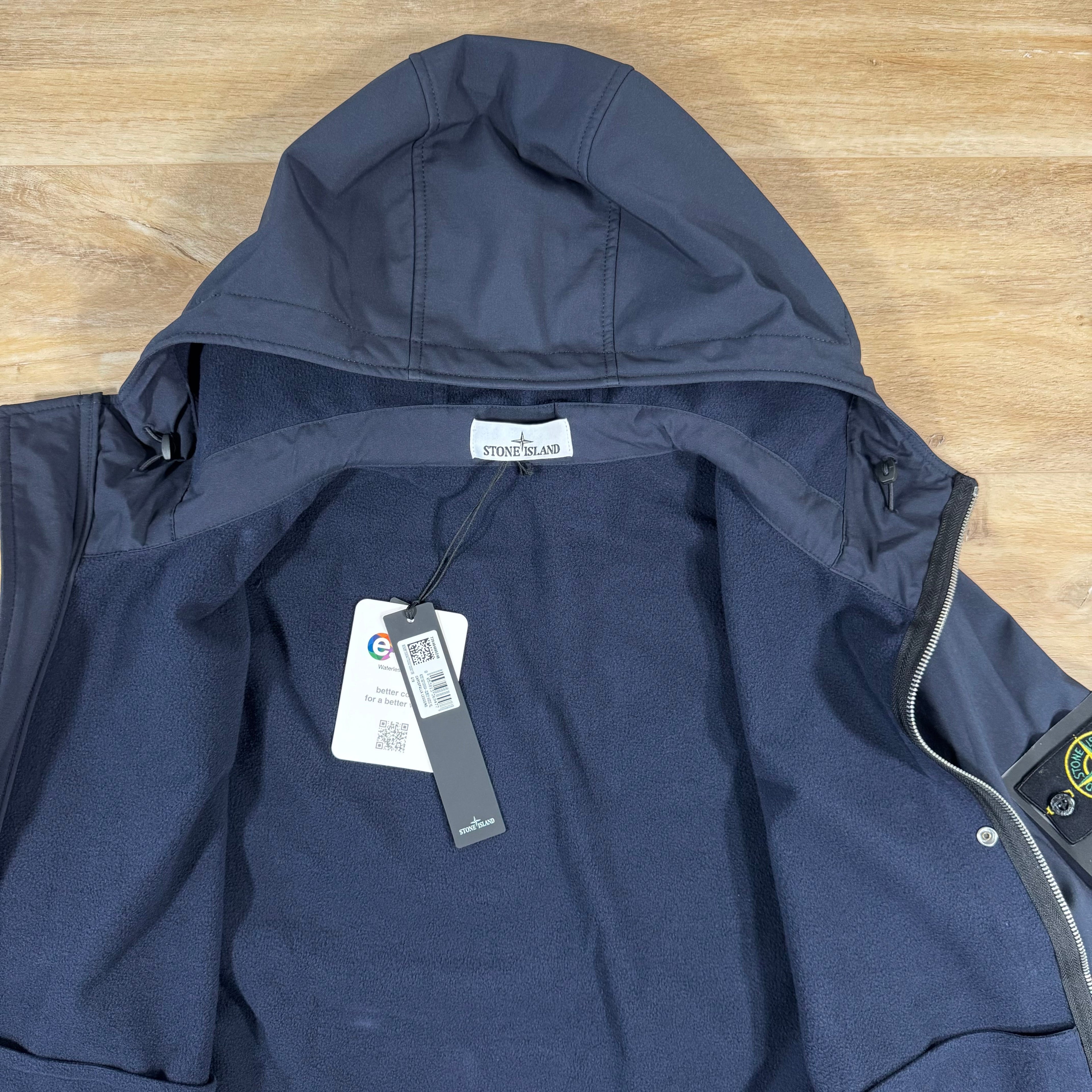 Stone Island Soft Shell-R Jacket in Navy -Usfansport