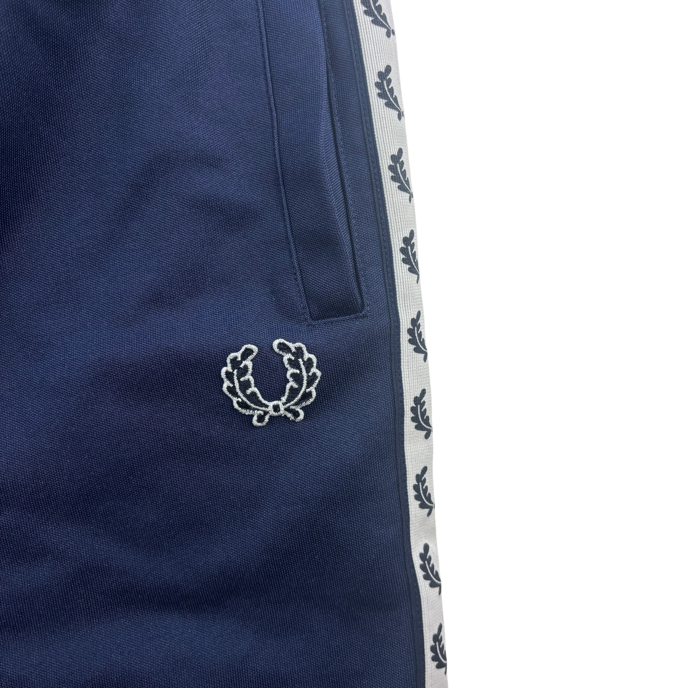 Fred Perry Trackpants (XL)