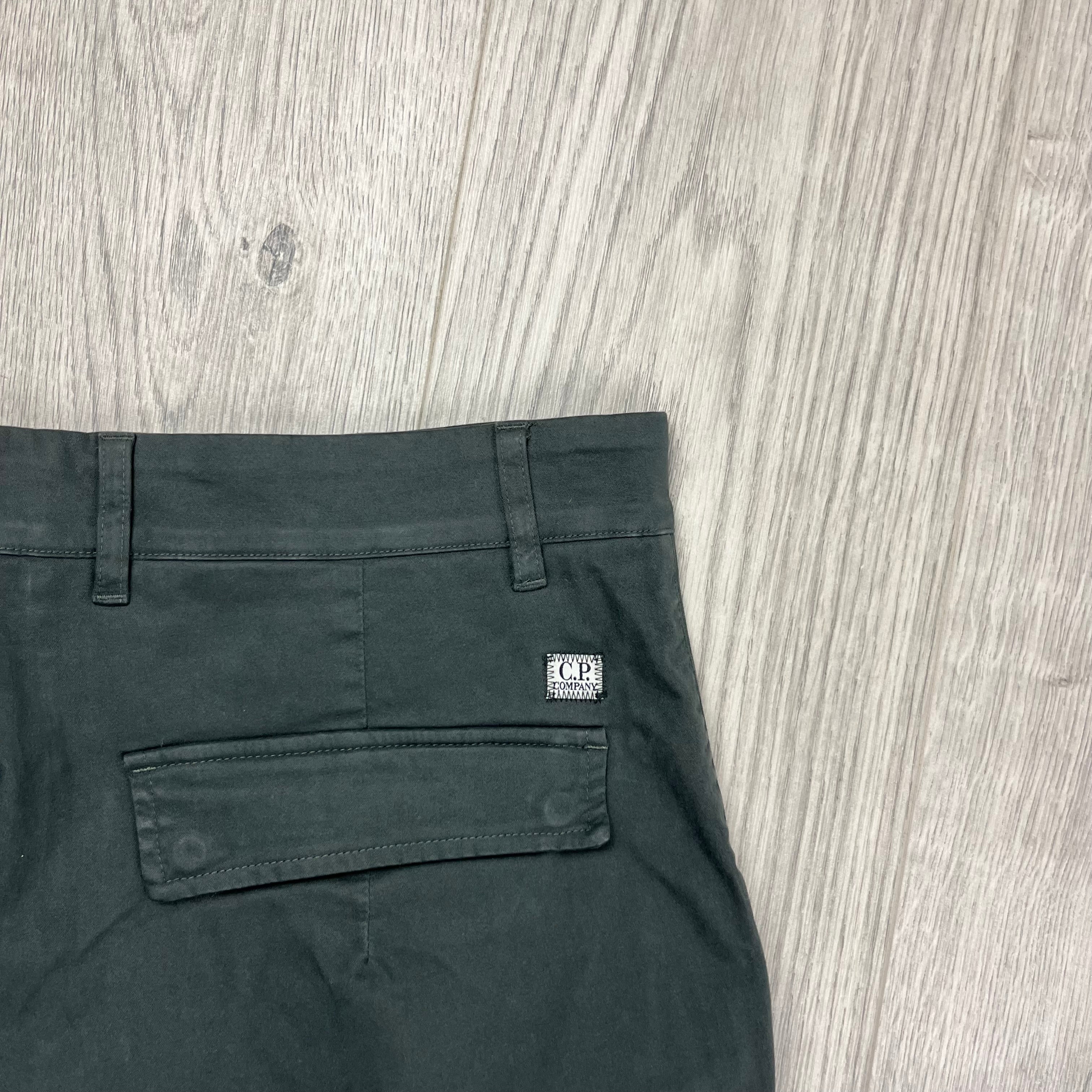 CP Company Loose Cargo Trousers - Dark Shadow -Usfansport