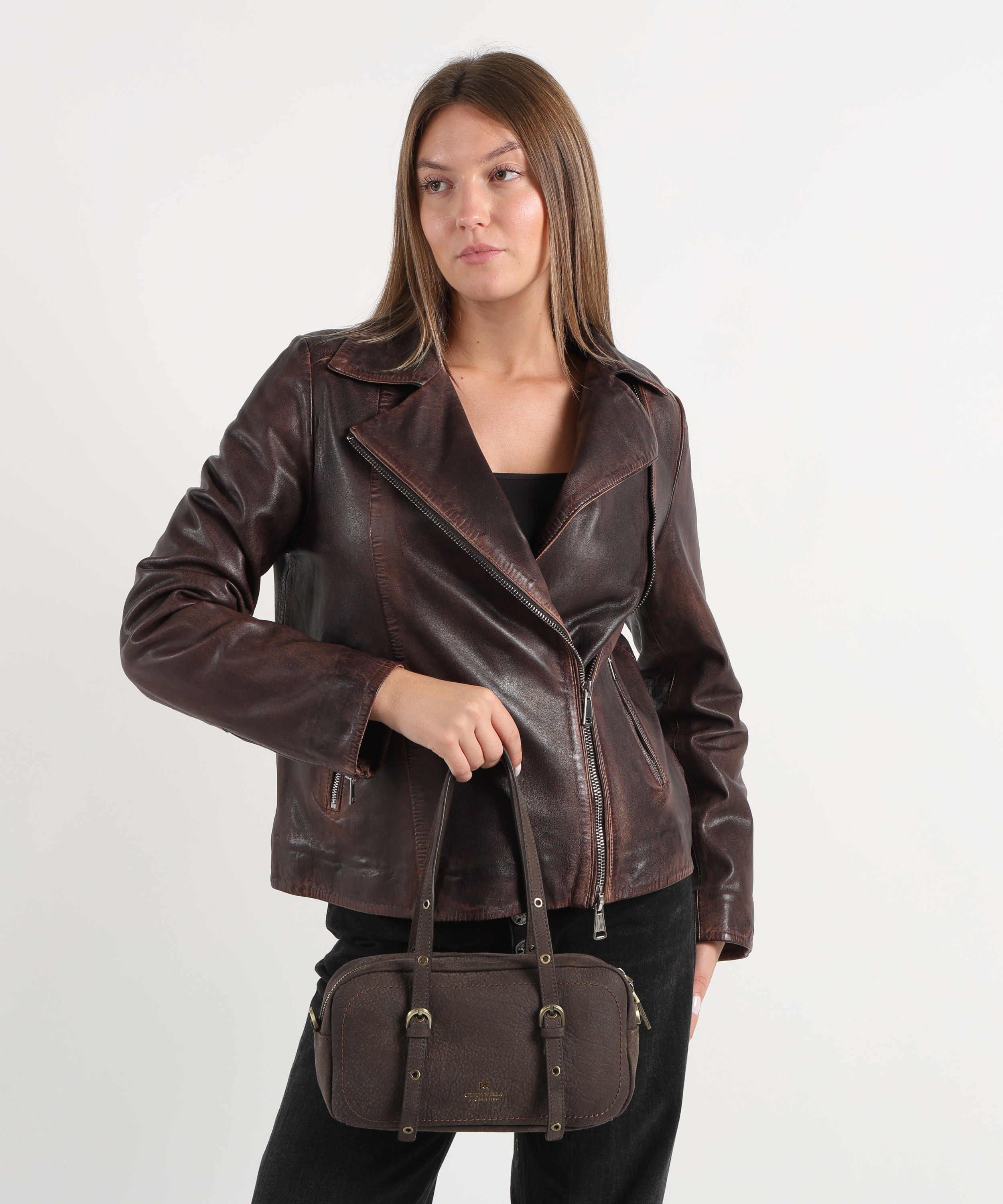 CUOIERIA FIORENTINA  Duffle Eva Soft â Eleganza e PraticitÃ  in Pelle Nabuk