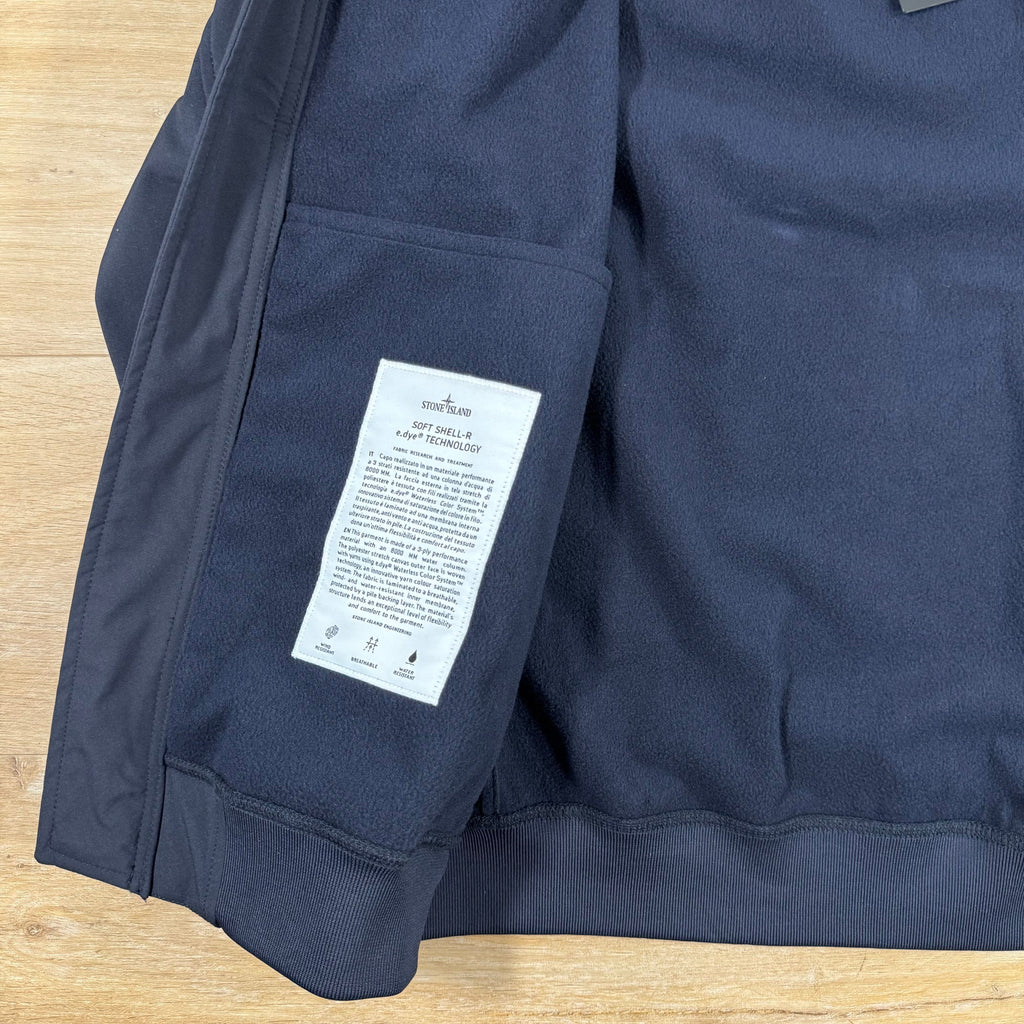 Stone Island Soft Shell-R Jacket in Navy -Usfansport