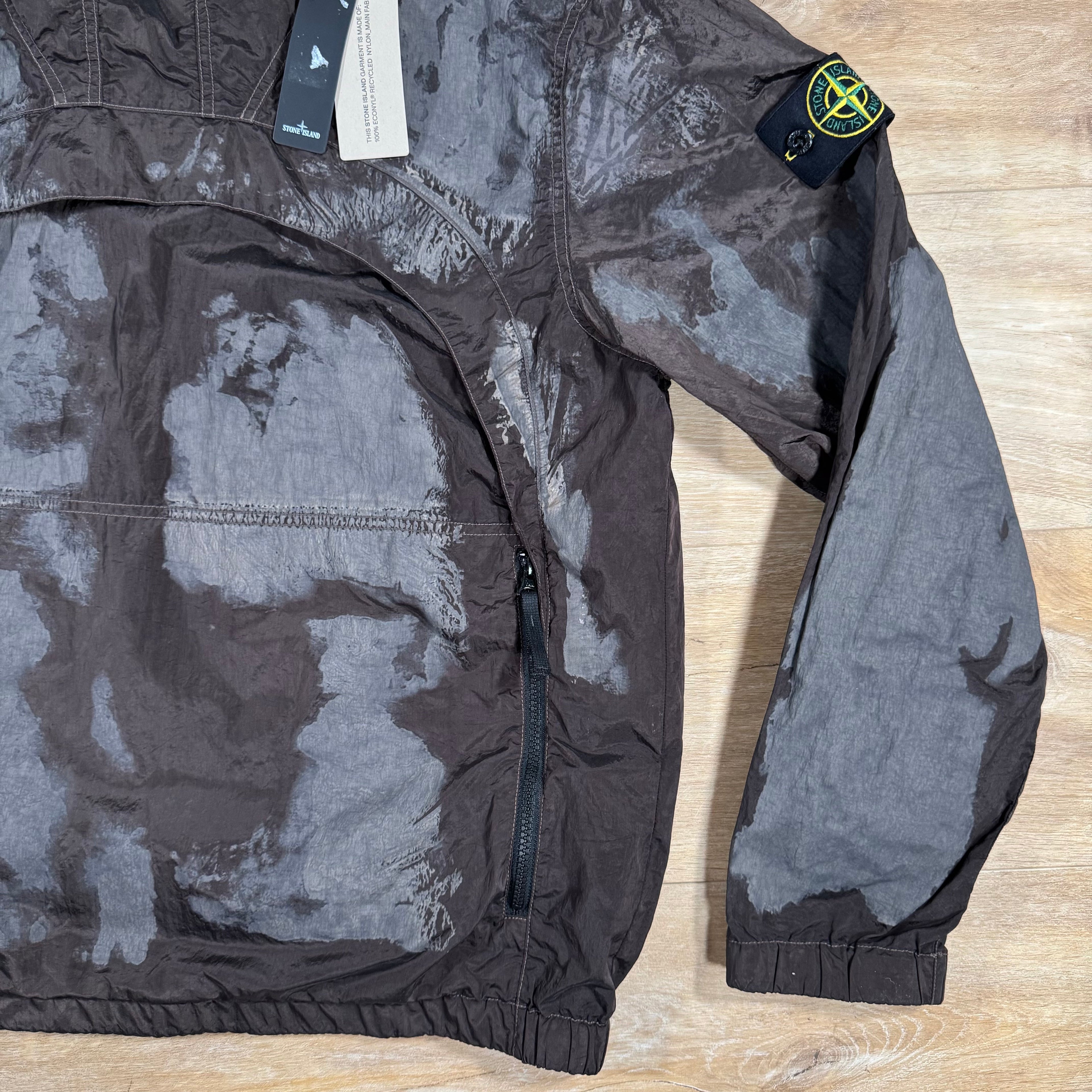 Stone Island Hand Painted Camo Nylon Metal Smock Jacket in Military Green -Usfansport