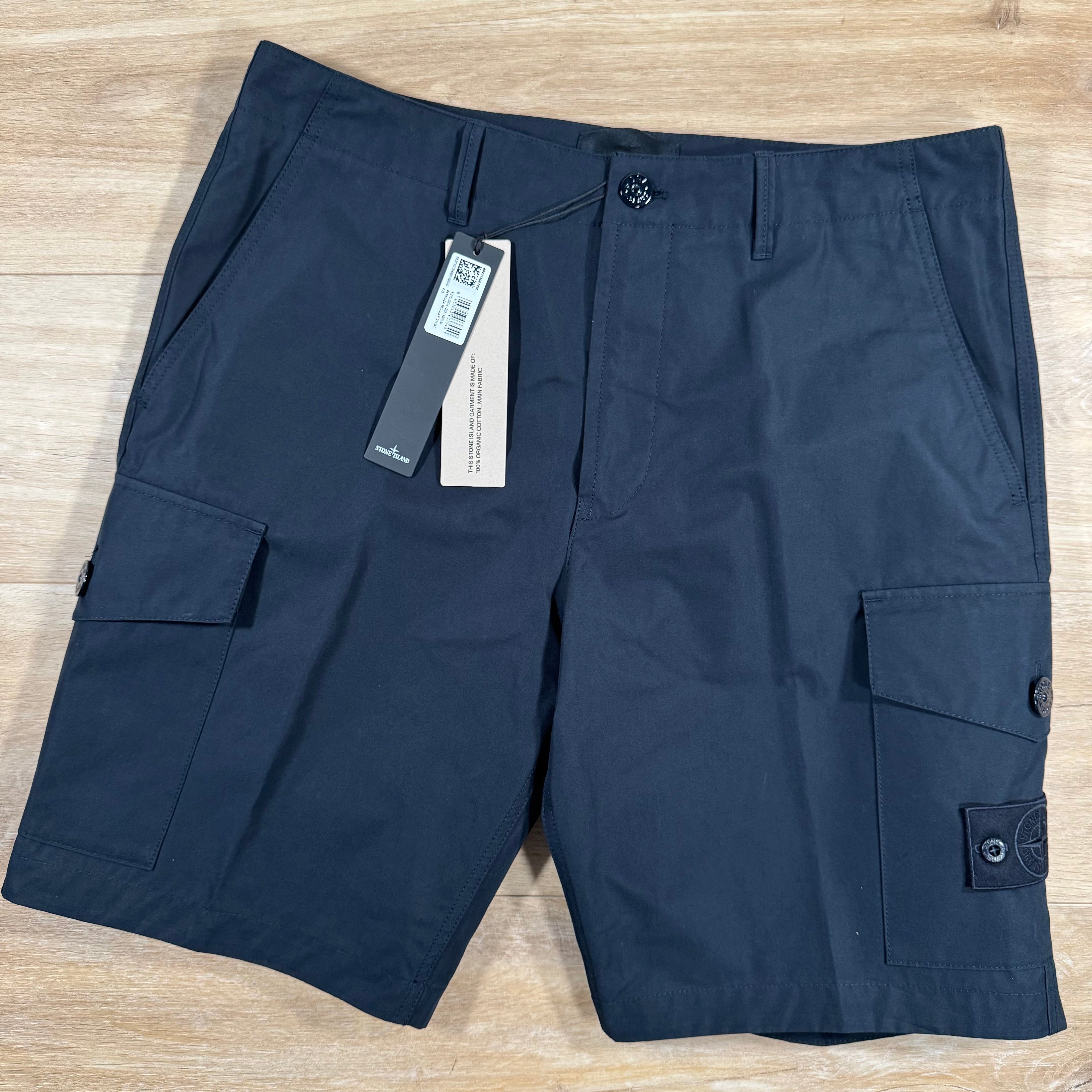 Stone Island Weatherproof Ghost Cargo Bermuda Shorts in Navy -Usfansport
