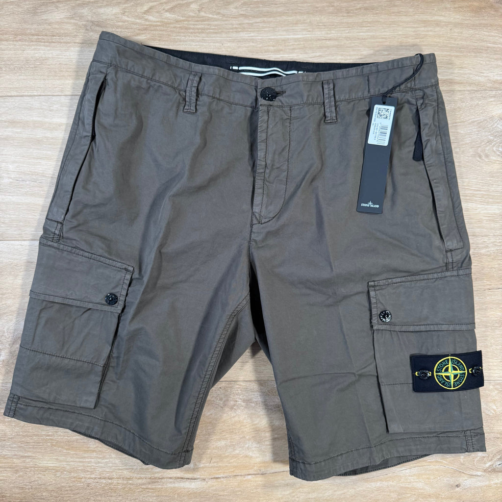 Stone Island Supima Twill Stretch-TC Cargo Bermuda Shorts in Military Green -Usfansport
