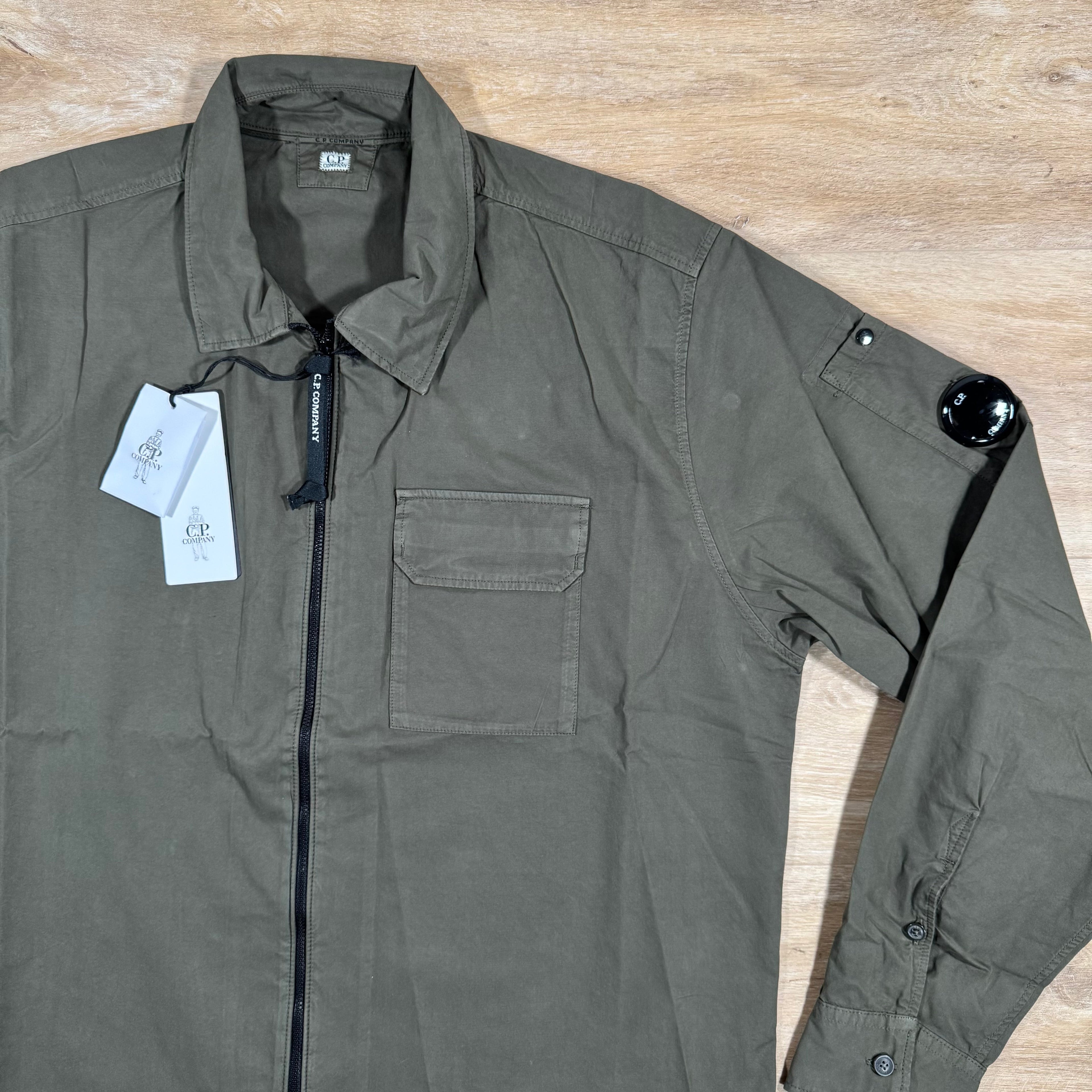 CP Company Organic Gabardine Lens Overshirt in Ivy Green -Usfansport
