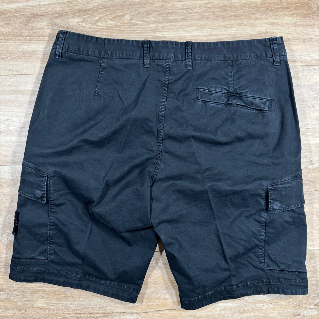 Stone Island Stretch Twill Cargo Shorts in Black -Usfansport