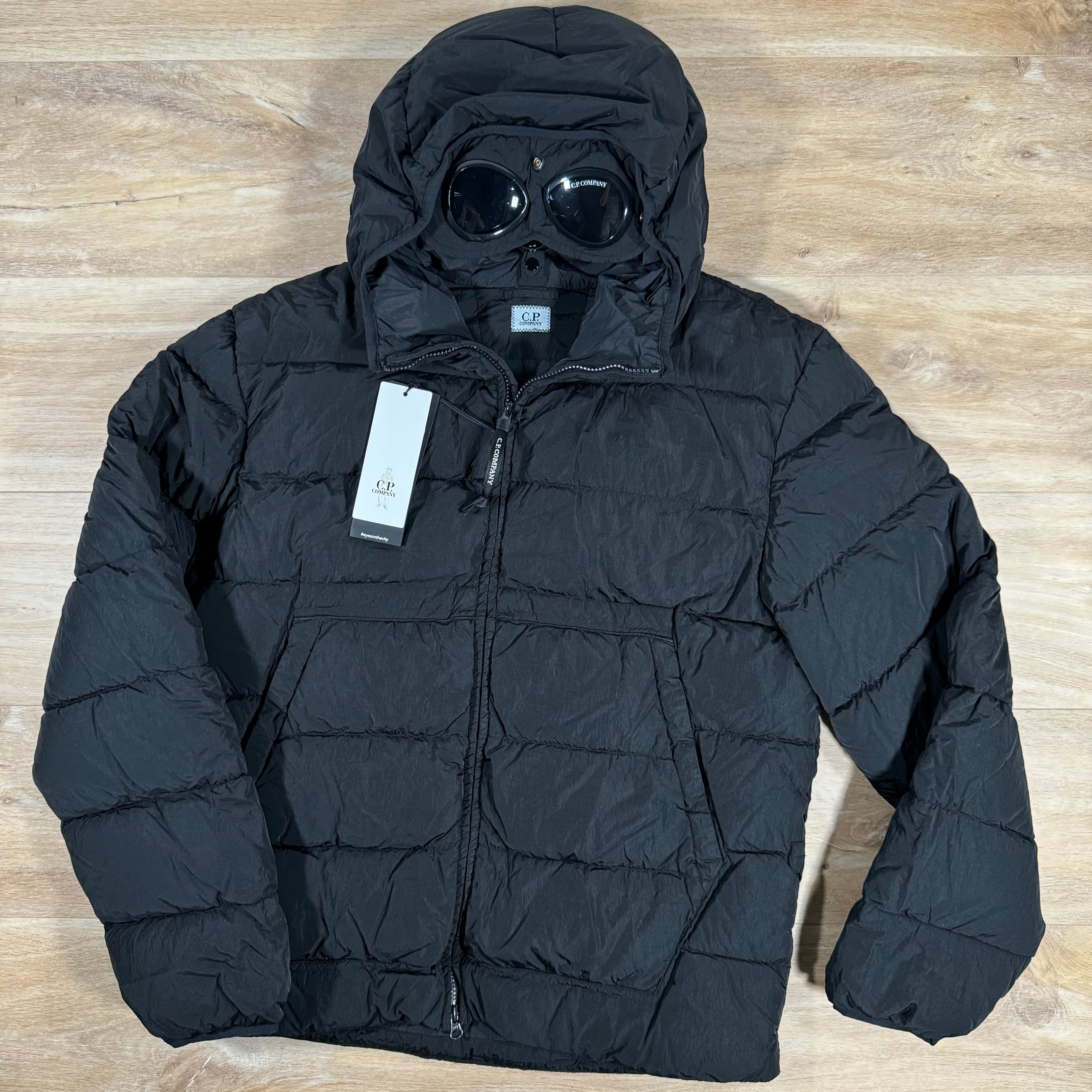 CP Company Chrome-R Goggle Down Jacket in Black -Usfansport