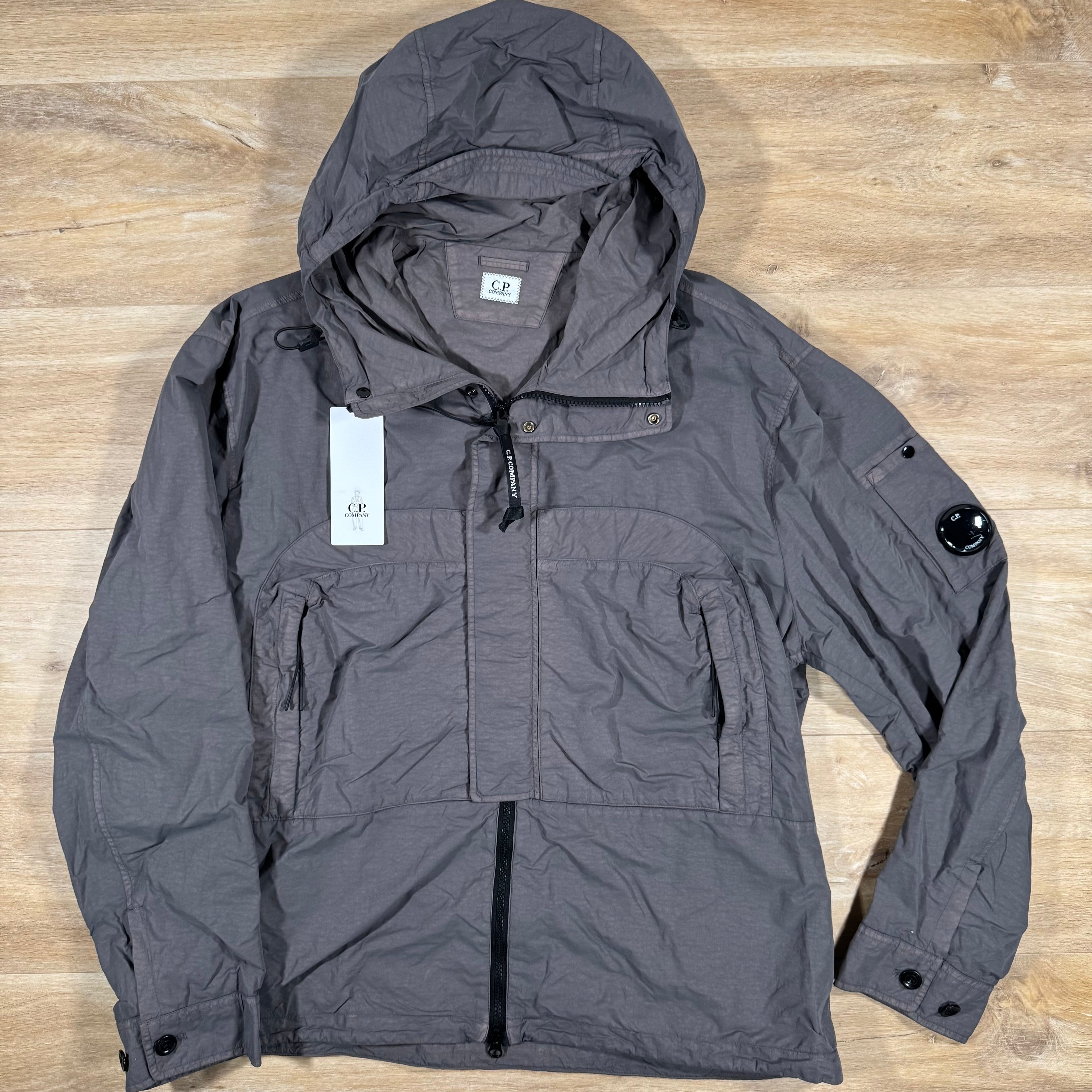 CP Company Flatt Nylon Hooded Lens Overshirt in Violet -Usfansport