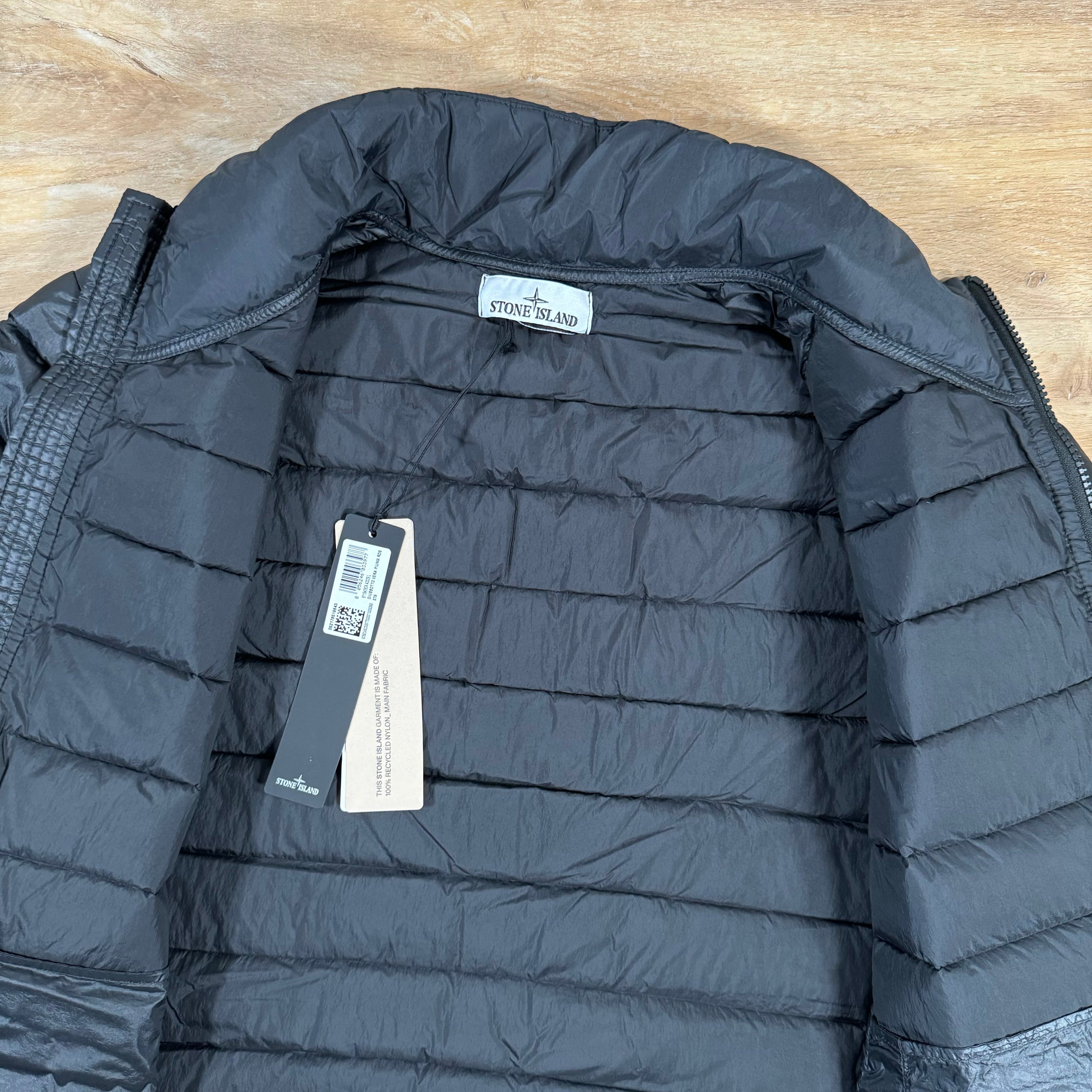 Stone Island Loom Woven Chambers Nylon Down-TC Jacket in Black -Usfansport