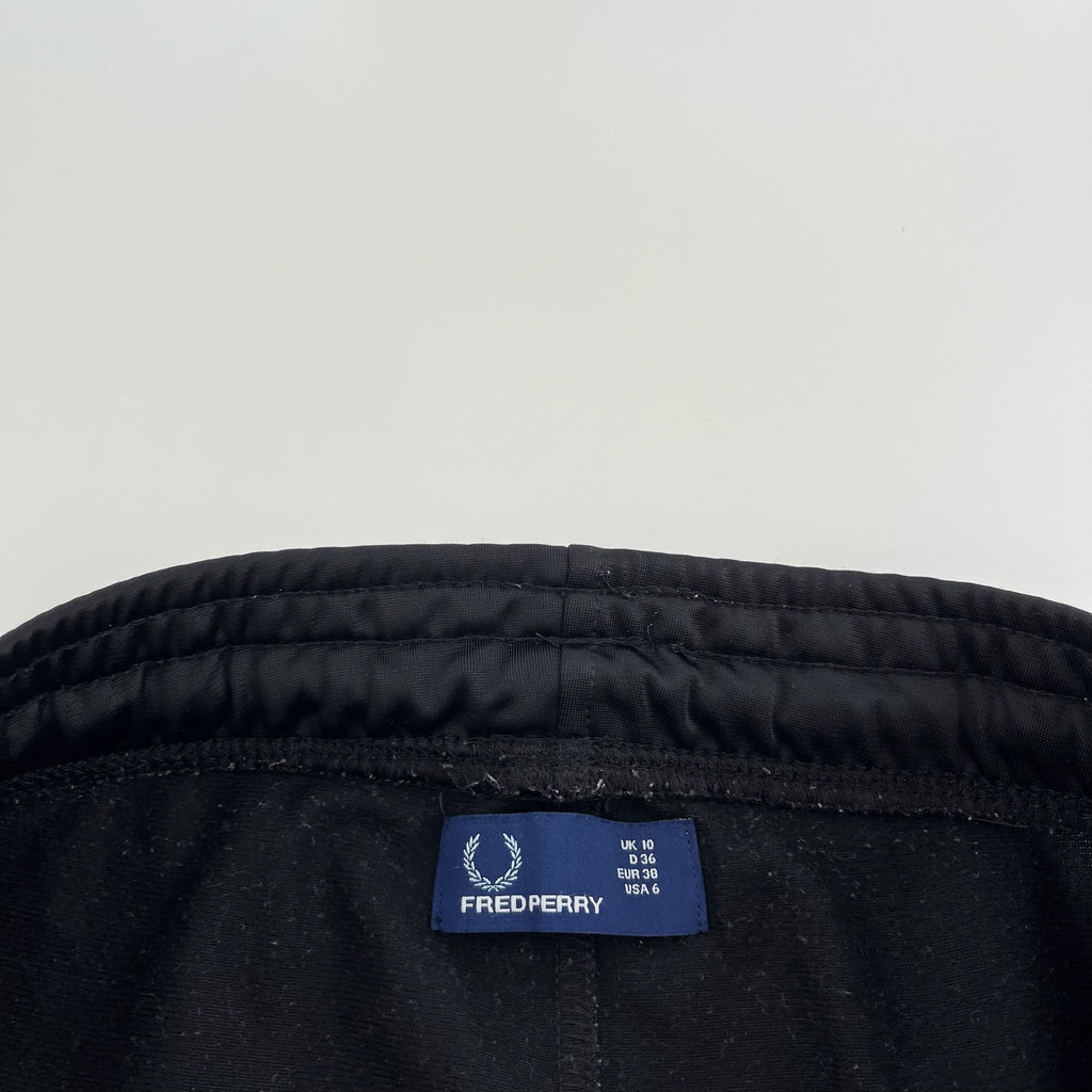 Fred Perry Trackpants (womenâs S)