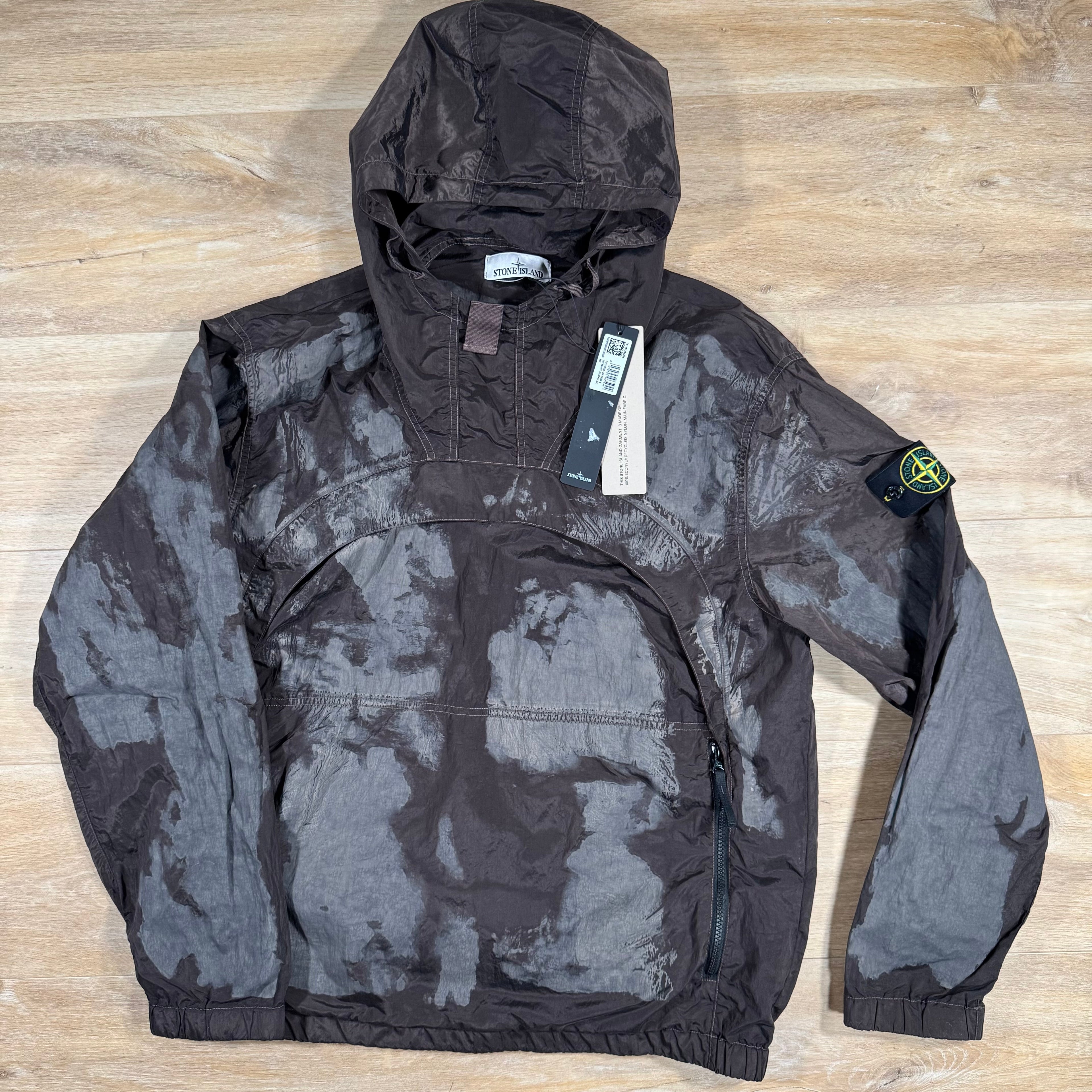 Stone Island Hand Painted Camo Nylon Metal Smock Jacket in Military Green -Usfansport