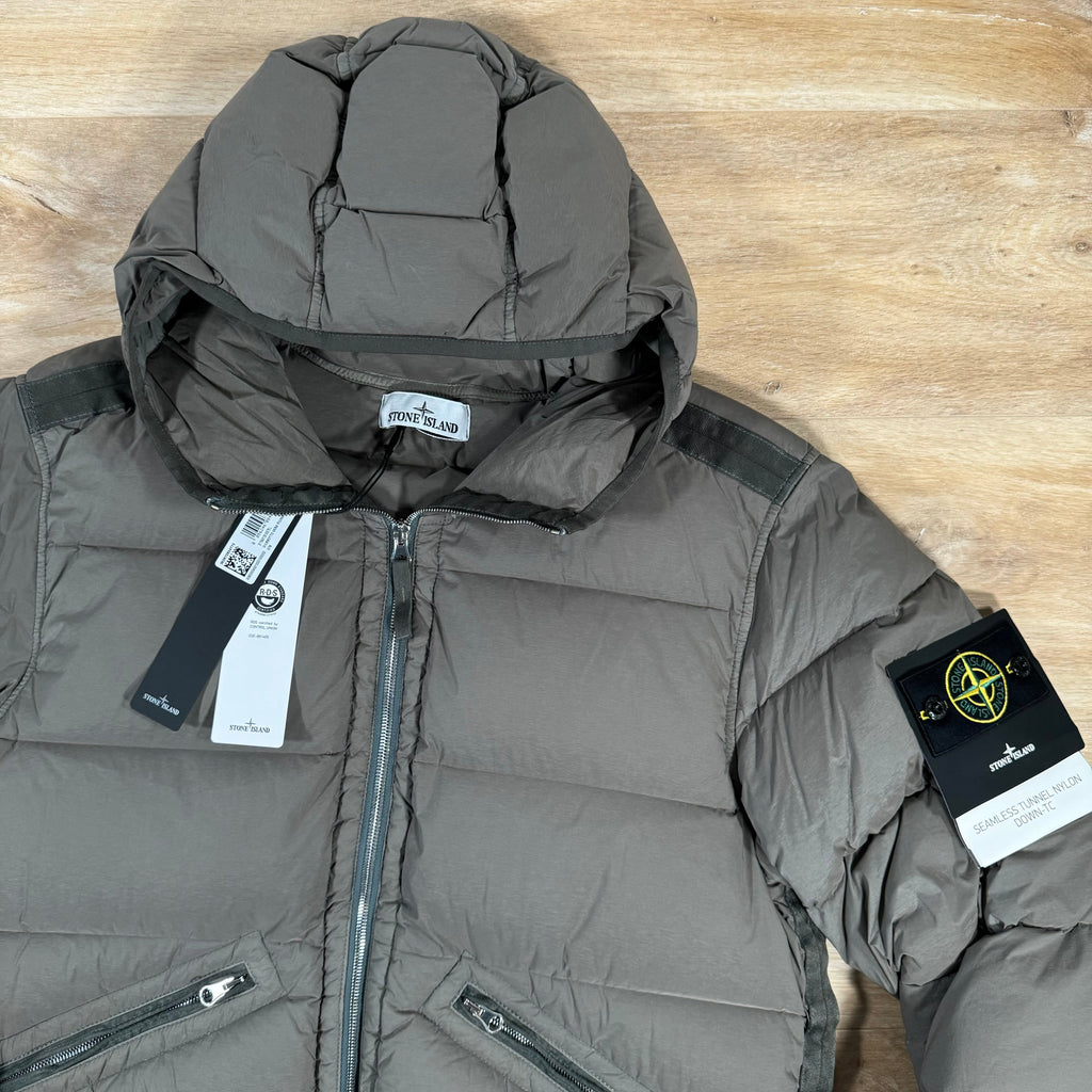 Stone Island Seamless Tunnel Down-TC Jacket in Walnut Brown -Usfansport