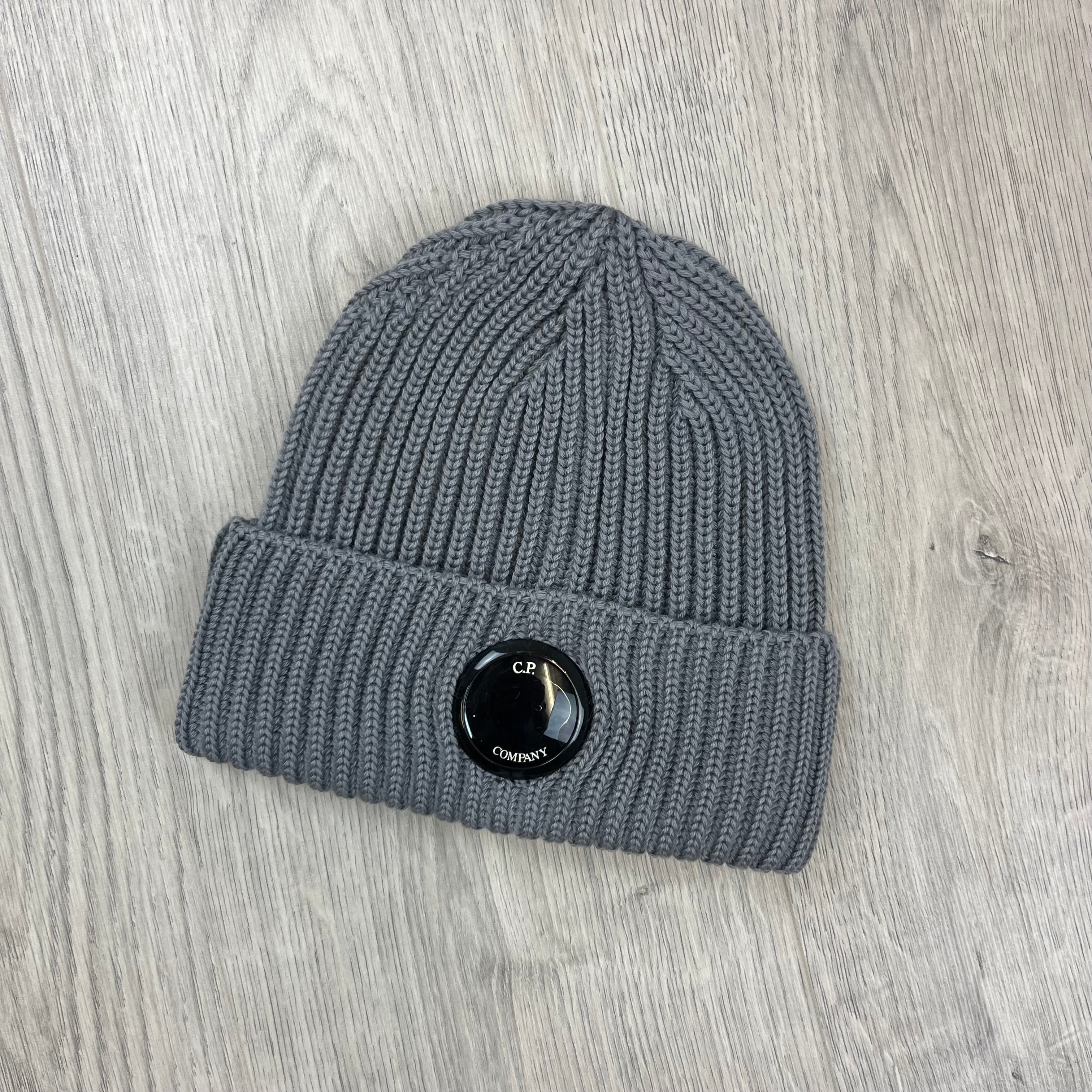 CP Company Lens Beanie - Grey -Usfansport