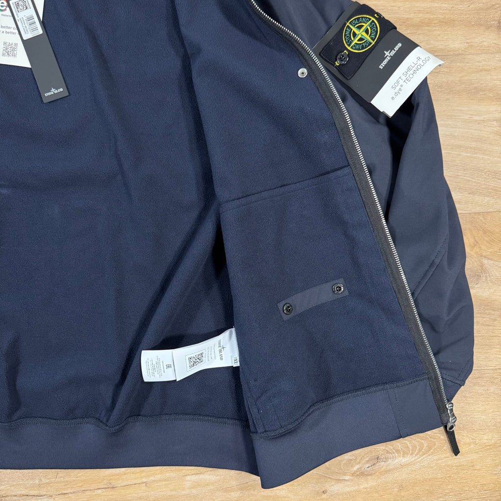 Stone Island Soft Shell-R Jacket in Navy -Usfansport