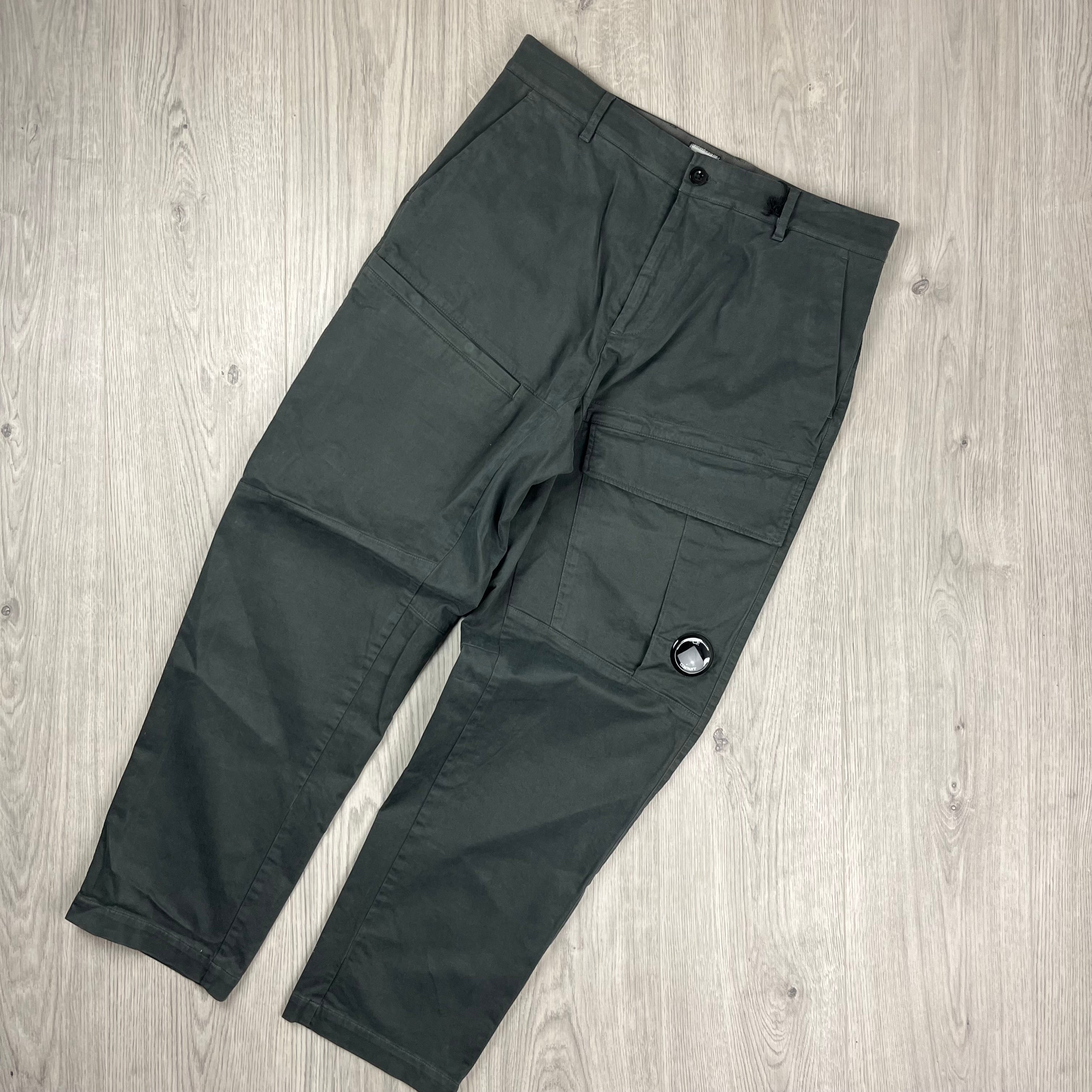CP Company Loose Cargo Trousers - Dark Shadow -Usfansport