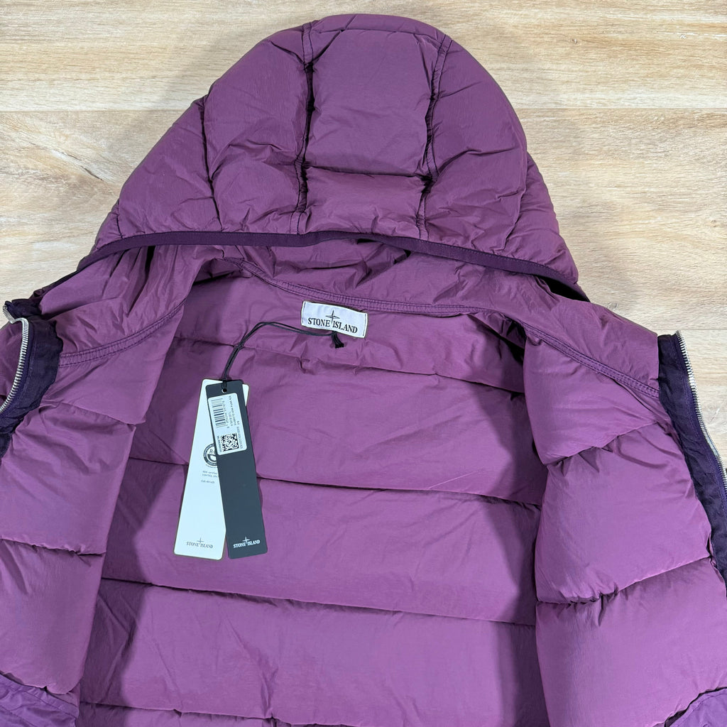 Stone Island Seamless Tunnel Down-TC Jacket in Burgundy -Usfansport