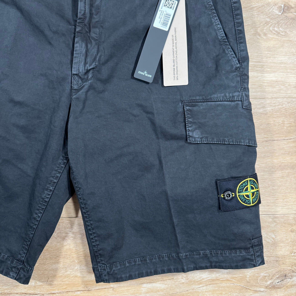 Stone Island Stretch Twill Cargo Shorts in Black -Usfansport