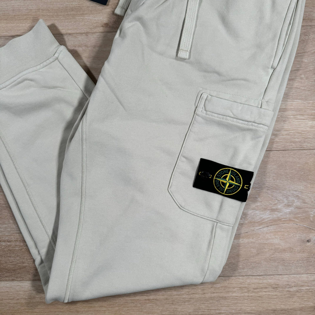 Stone Island Slim Fit Cargo Sweatpants in Plaster -Usfansport
