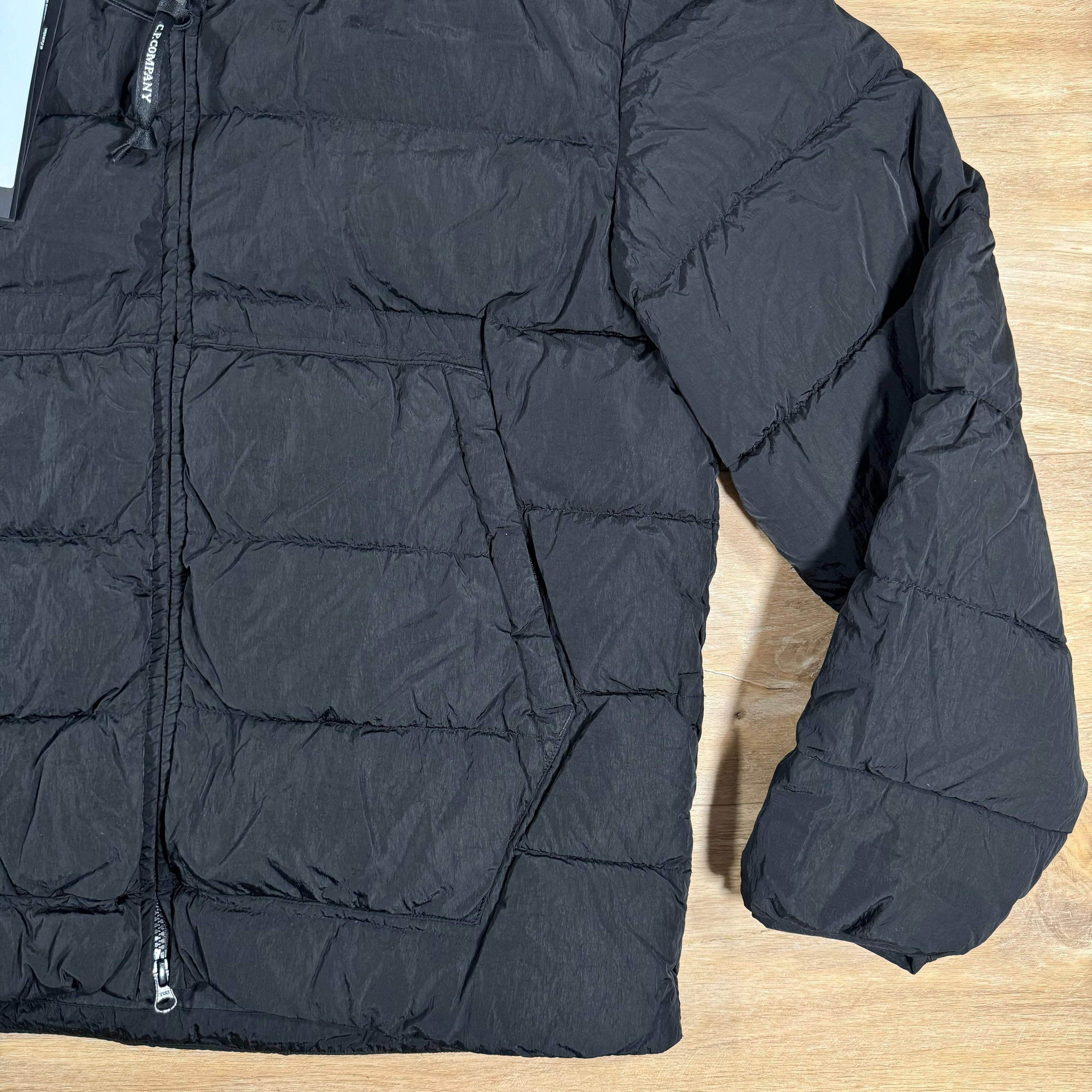 CP Company Chrome-R Goggle Down Jacket in Black -Usfansport