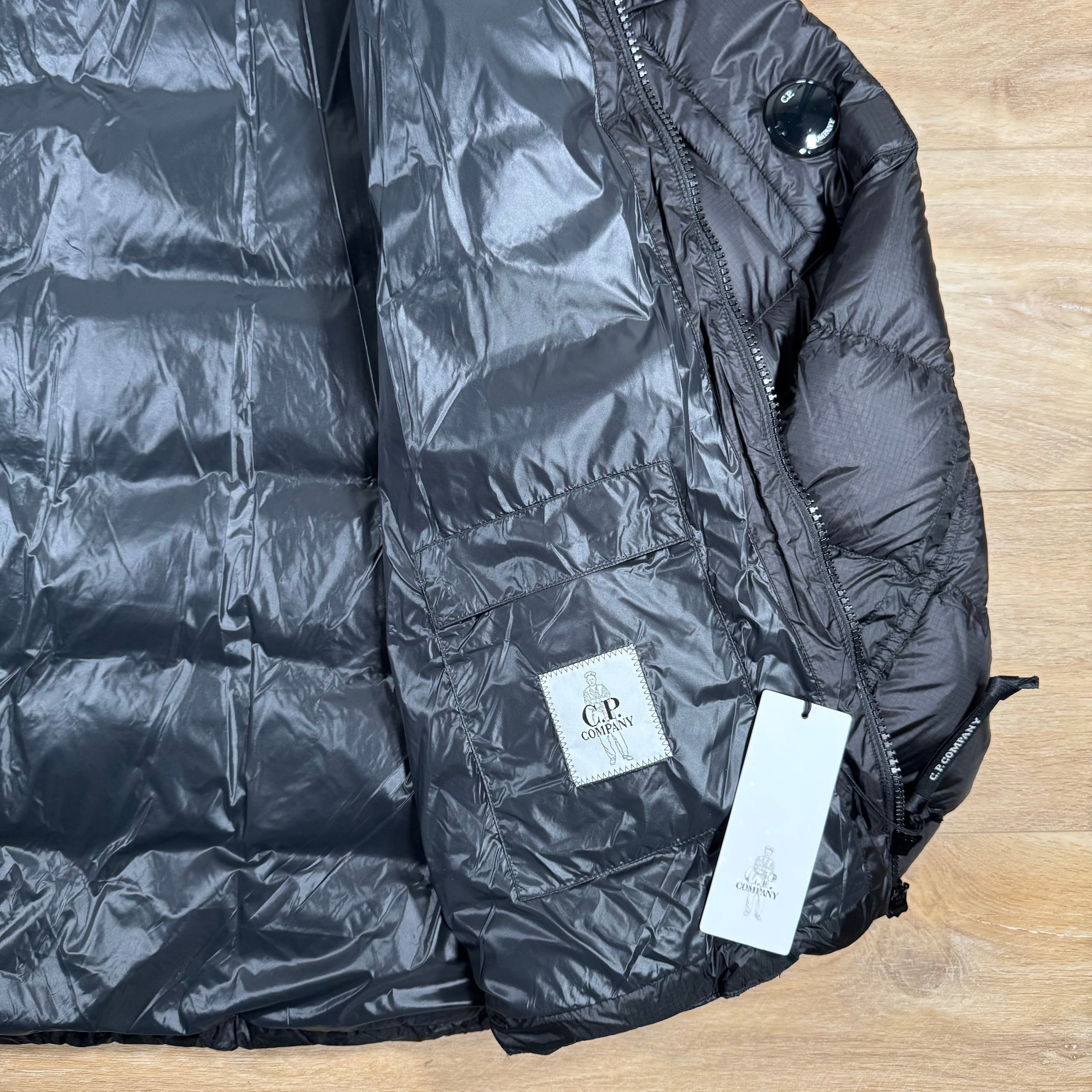 CP Company Short Down Lens Jacket in Black -Usfansport